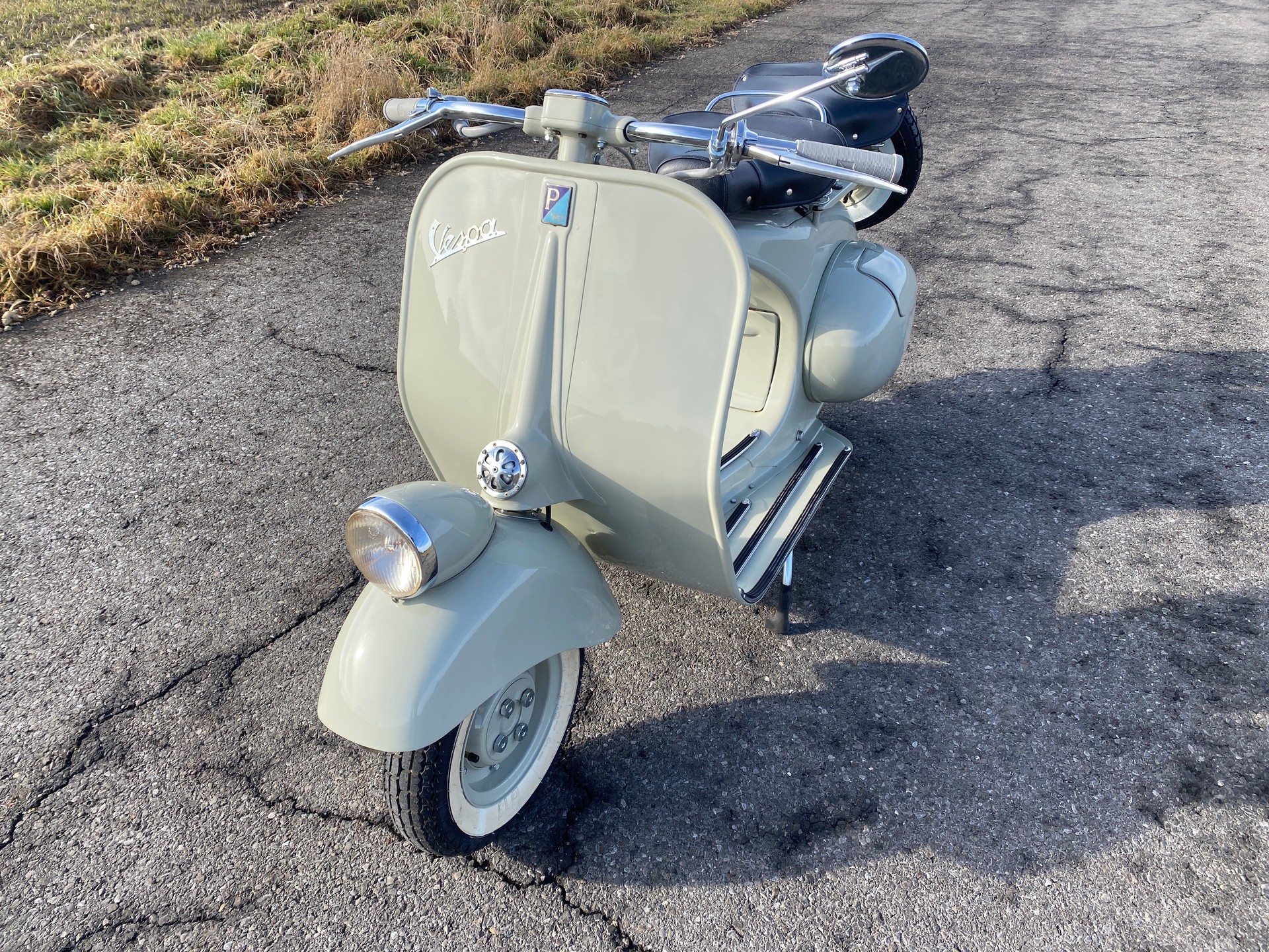 PIAGGIO VESPA 125 VM1T Faro Basso " Etat concours "-image-2