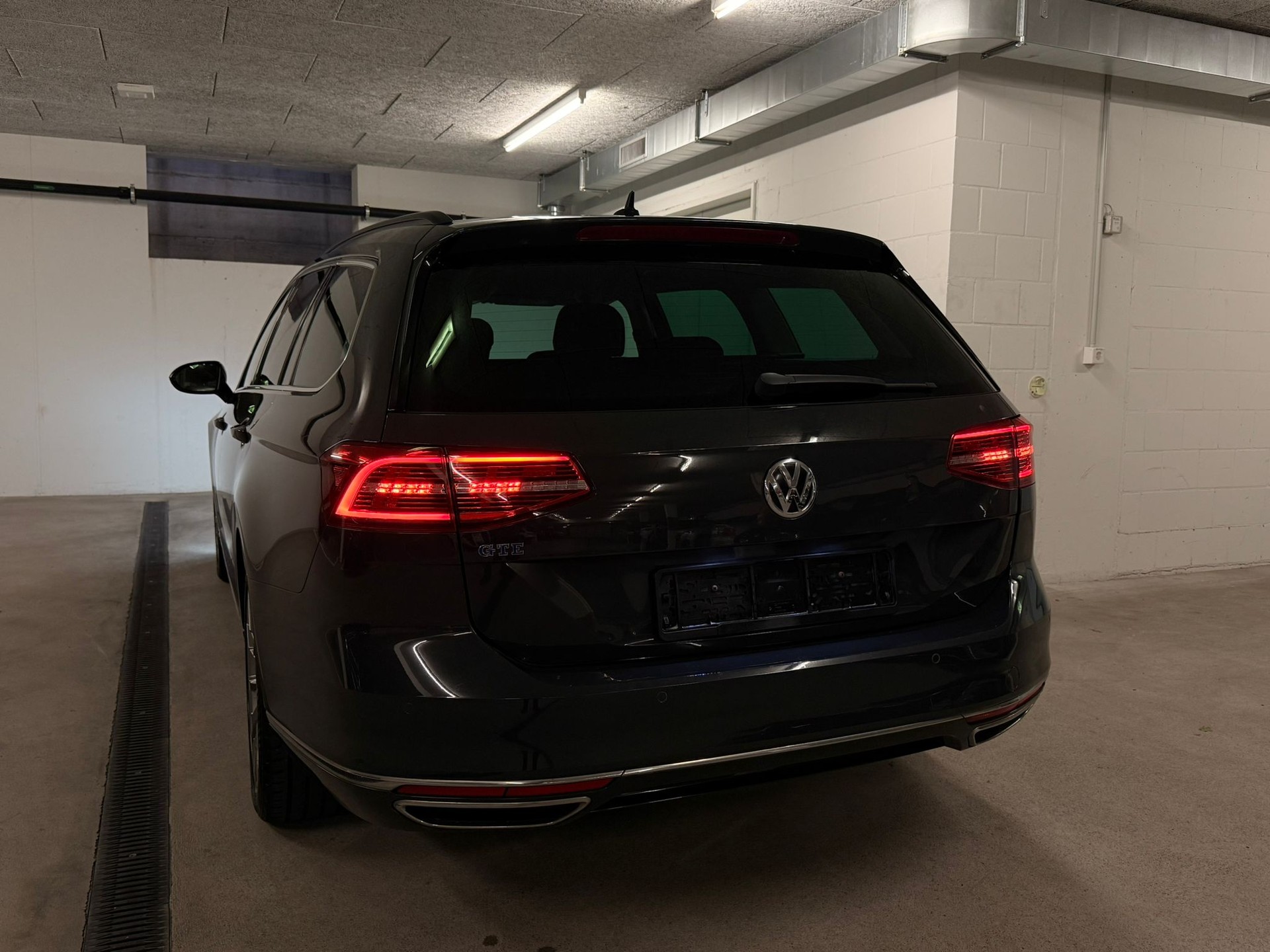 VW Passat Variant 1.4 TSI GTE Hybrid DSG-image-9