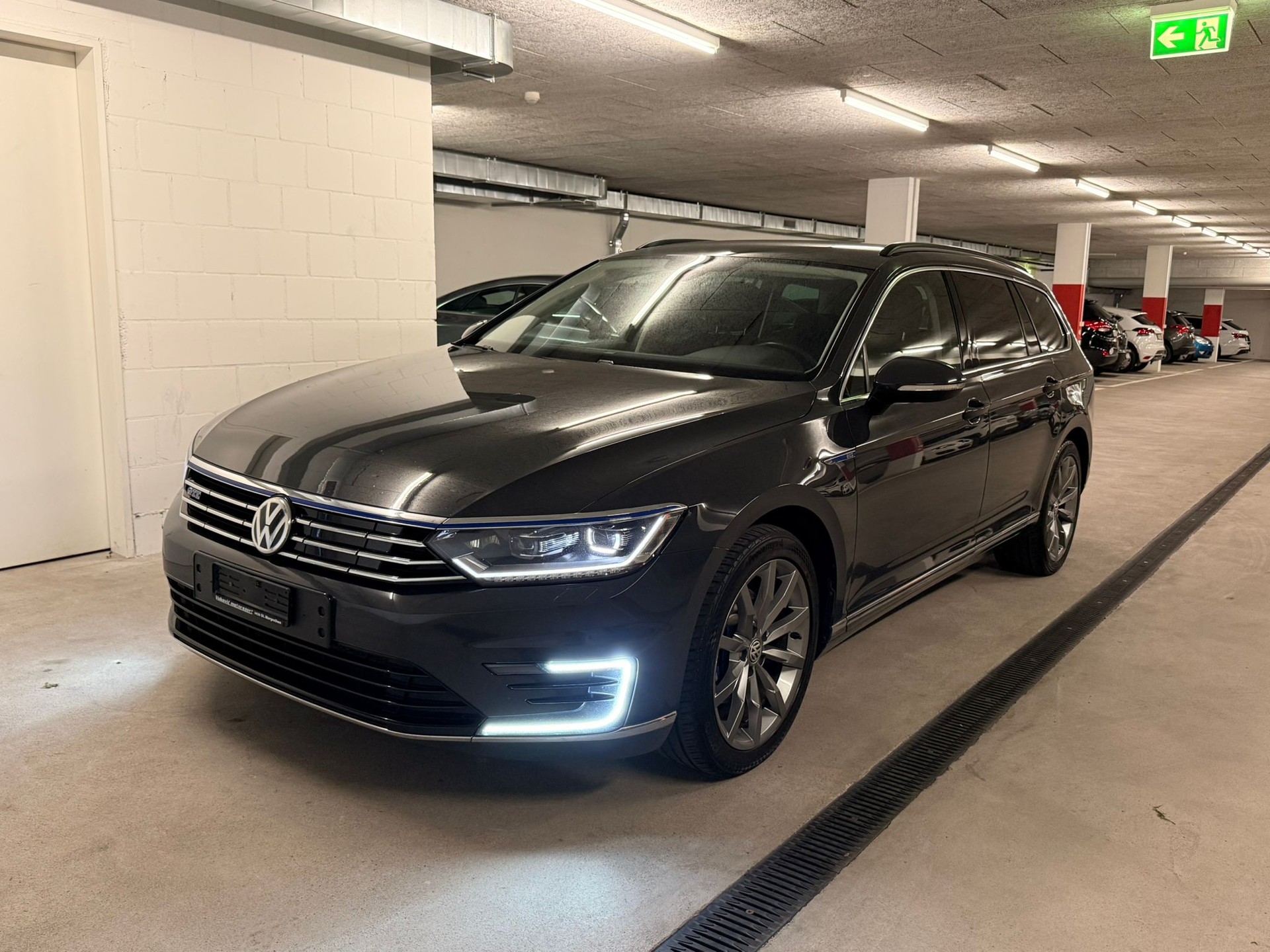 VW Passat Variant 1.4 TSI GTE Hybrid DSG-image-2