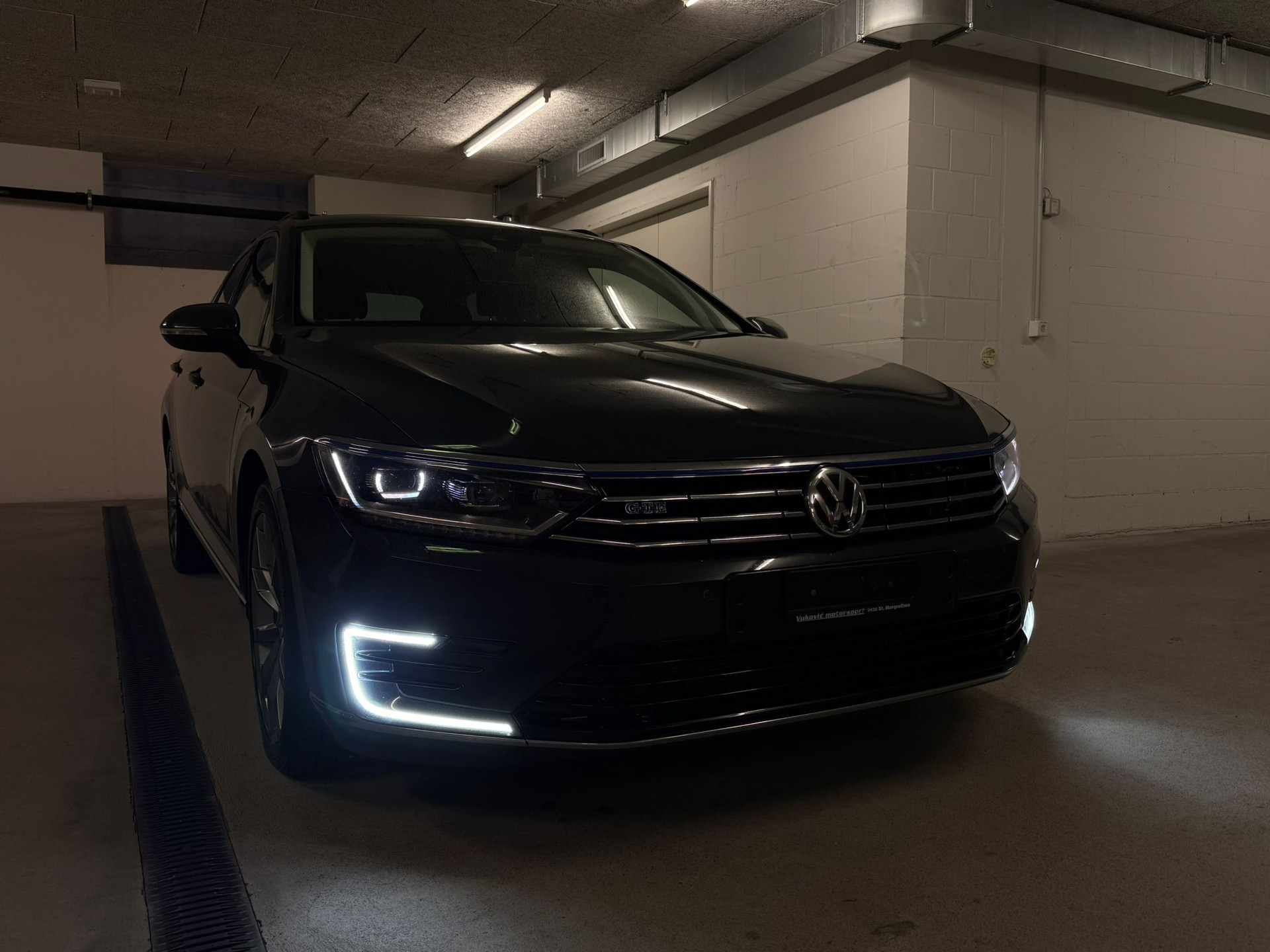 VW Passat Variant 1.4 TSI GTE Hybrid DSG-image-8