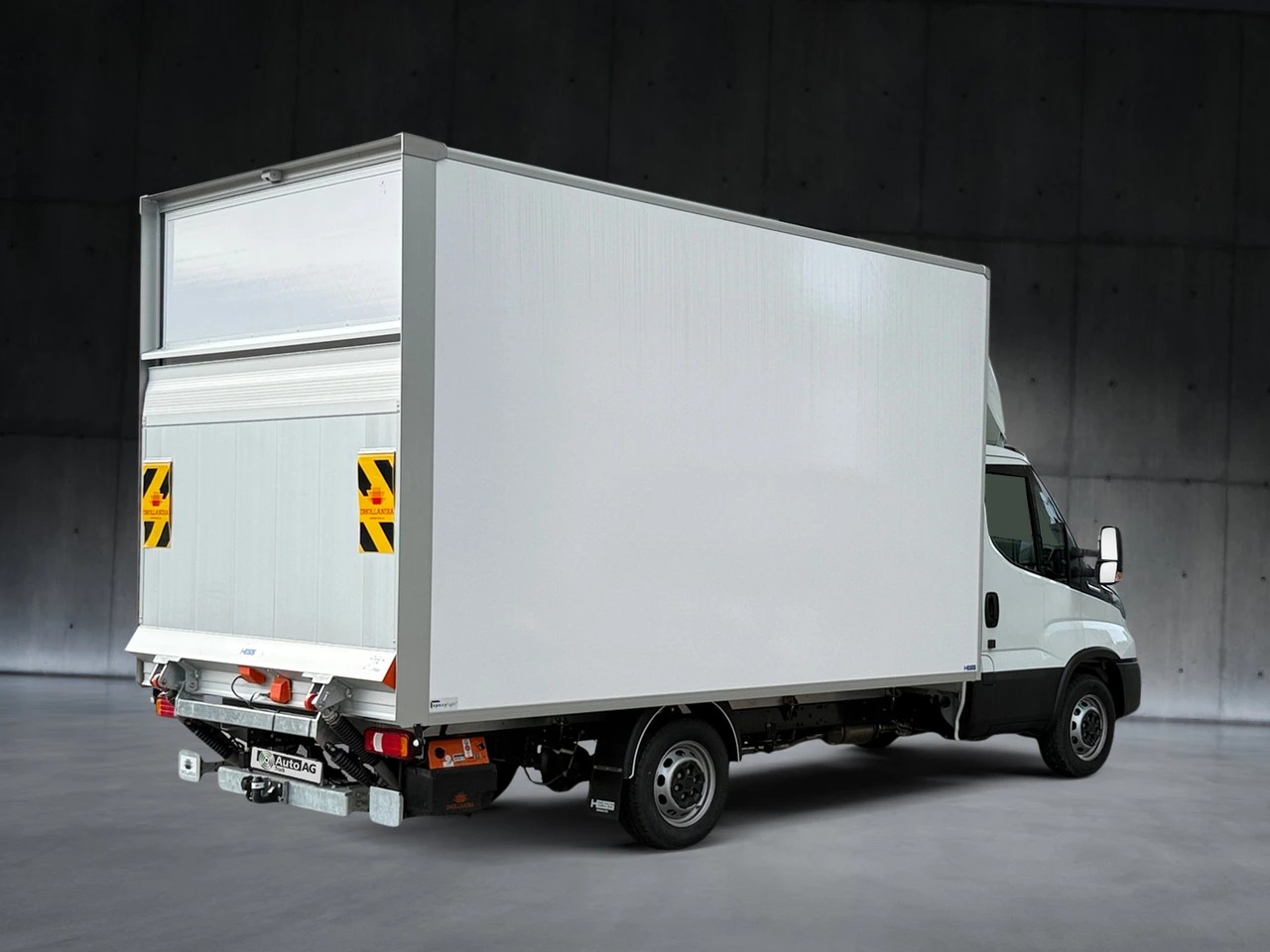 IVECO 35 S 16 A8-showroom-element-1