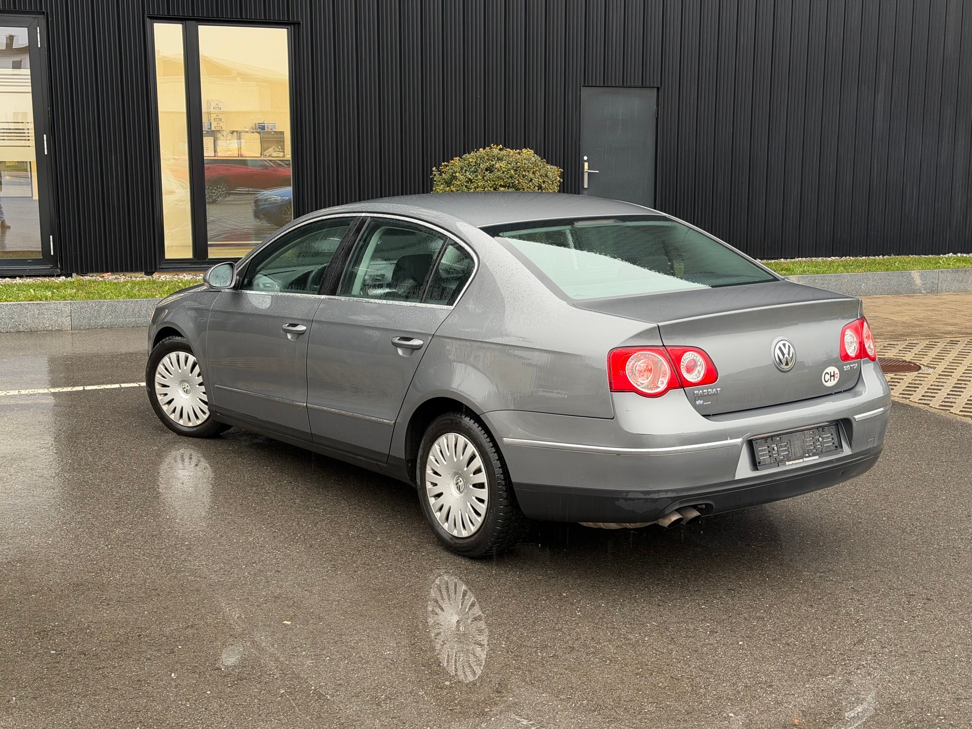 VW Passat 2.0 TDI Highline-image-6