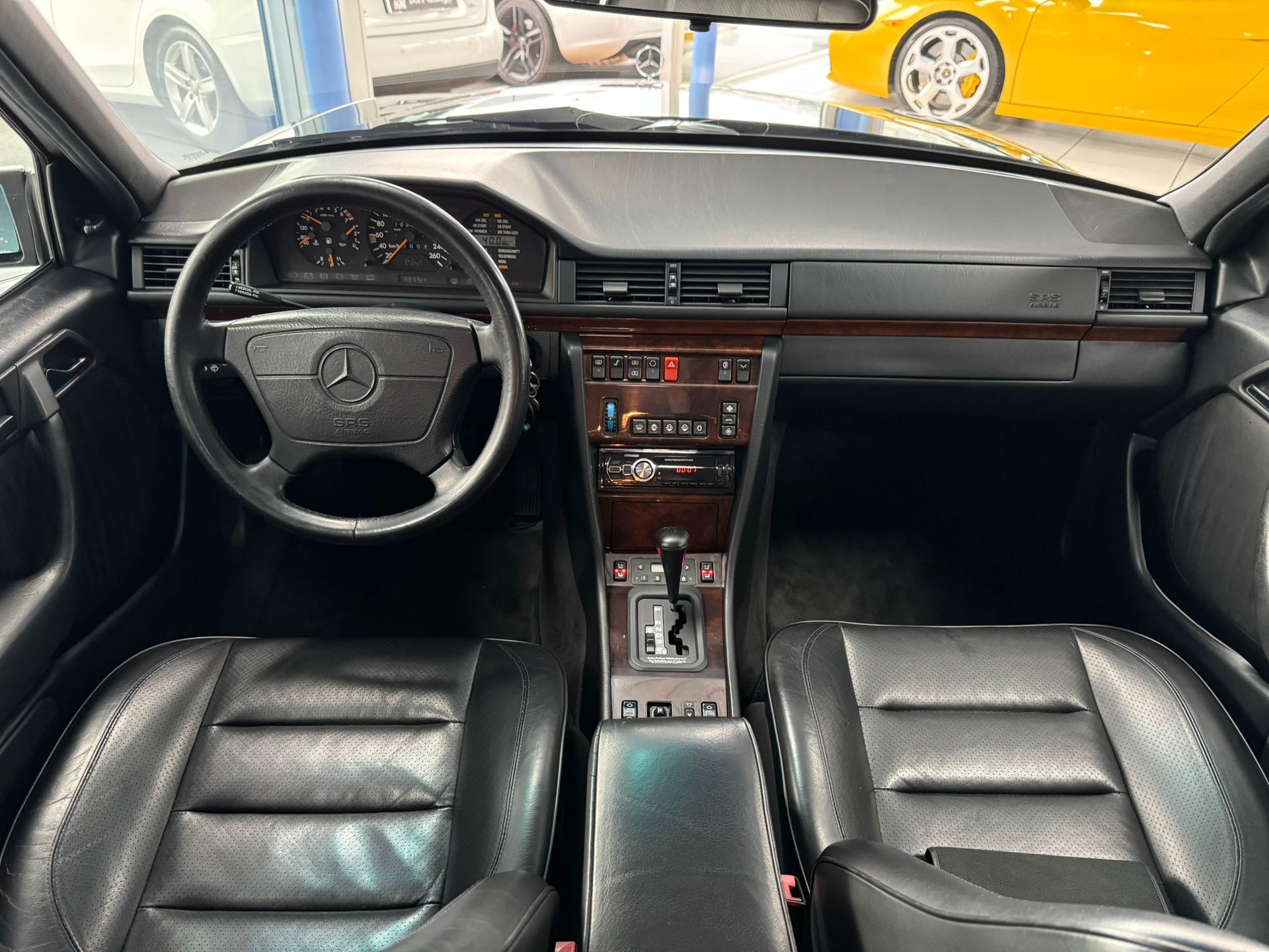 MERCEDES-BENZ 500 E Automatic-image-6
