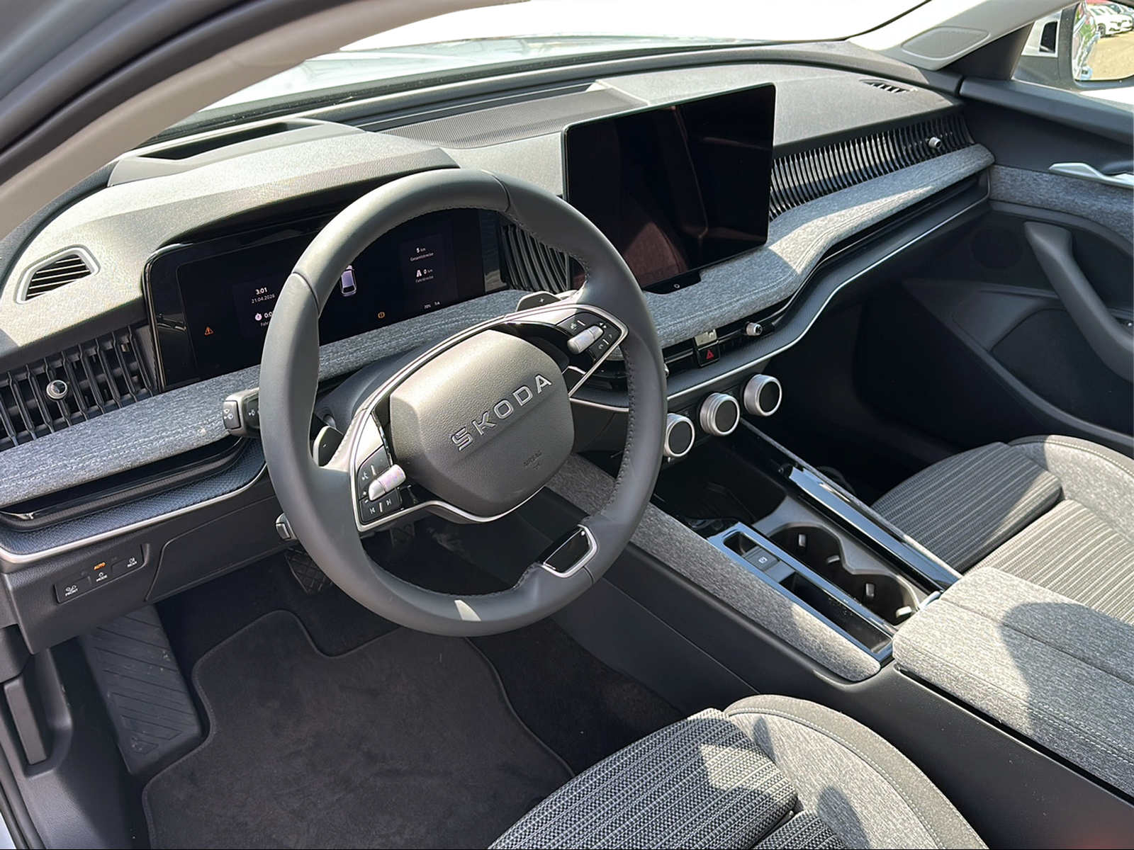 SKODA Superb Combi 1.5 TSI PHEV Selection DSG-showroom-element-3