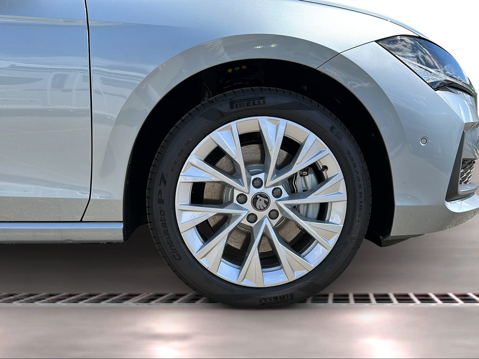SKODA Superb Combi 1.5 TSI PHEV Selection DSG-image-7
