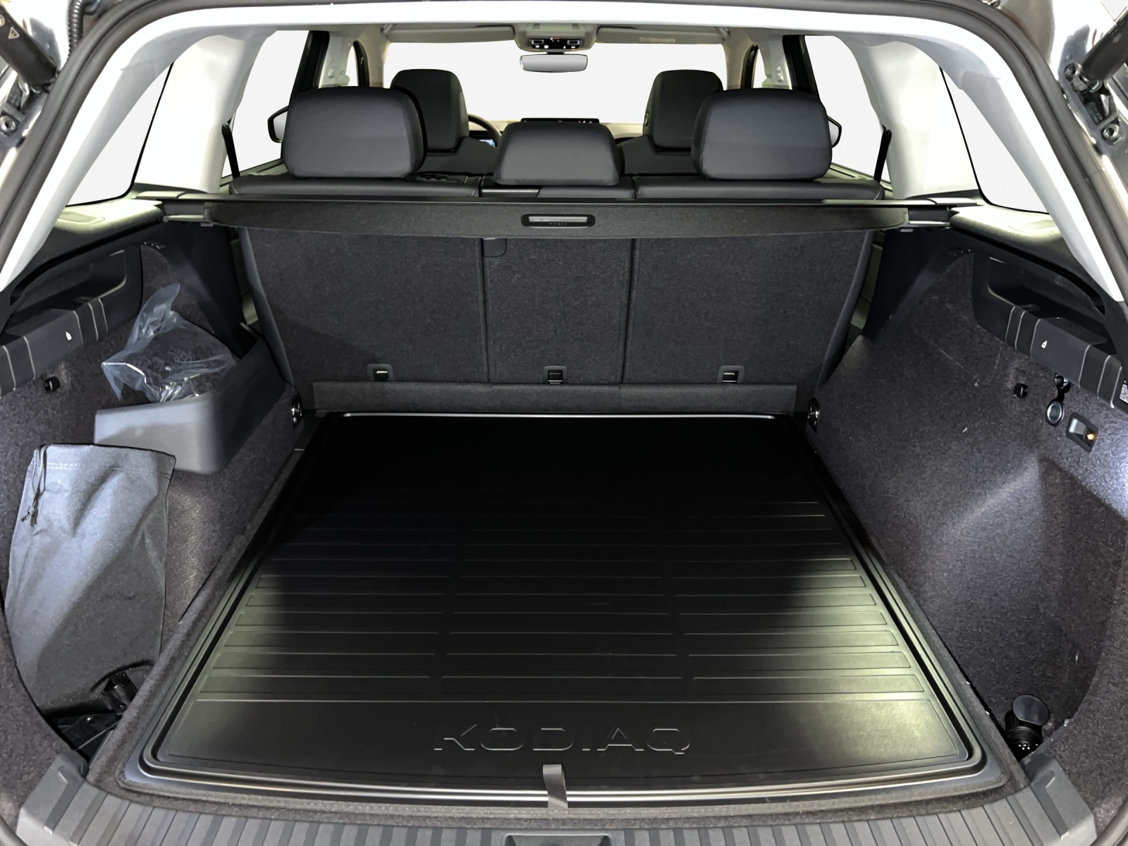 SKODA Kodiaq 2.0 TSI Selection 4x4-image-12