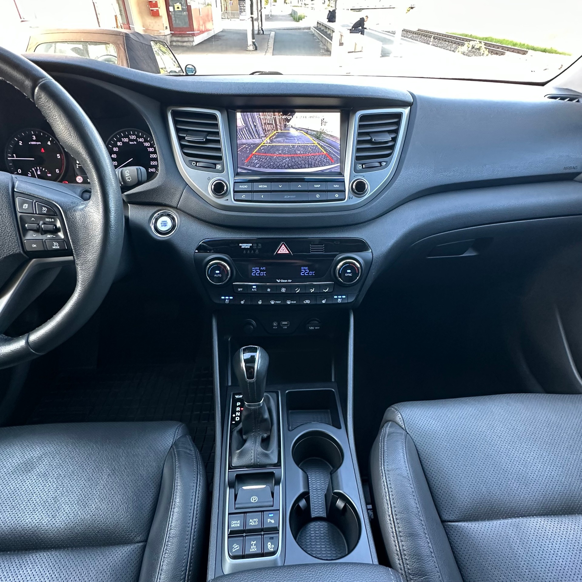 HYUNDAI Tucson 2.0 CRDI Vertex 4WD Automatic-image-11