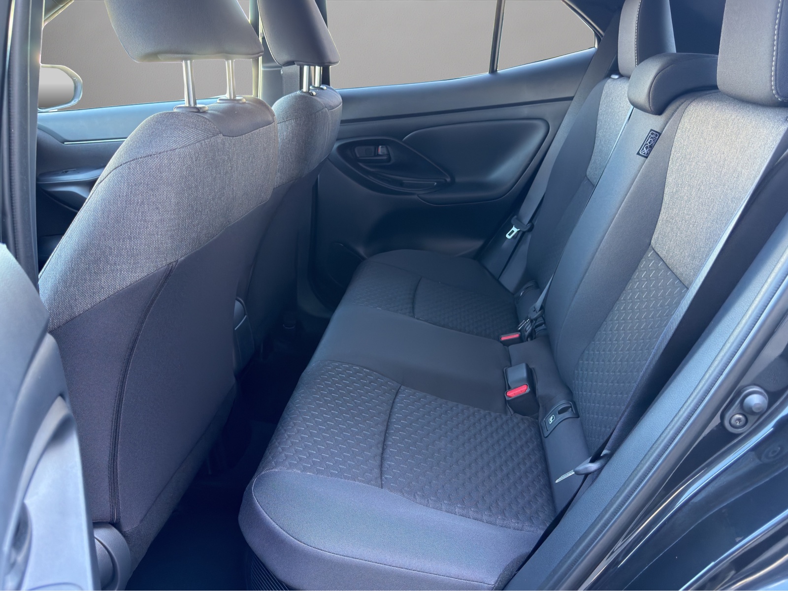 TOYOTA Yaris Cross 1.5 Active Drive e-CVT-image-12