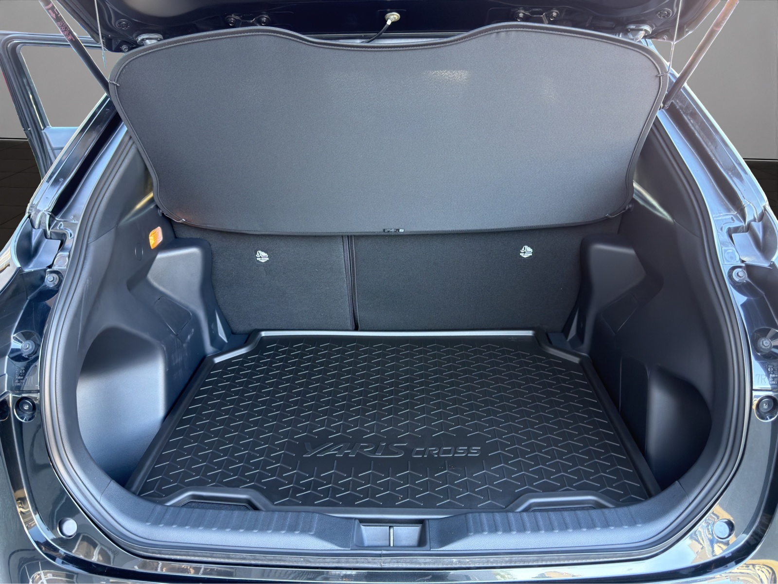 TOYOTA Yaris Cross 1.5 Active Drive e-CVT-image-18