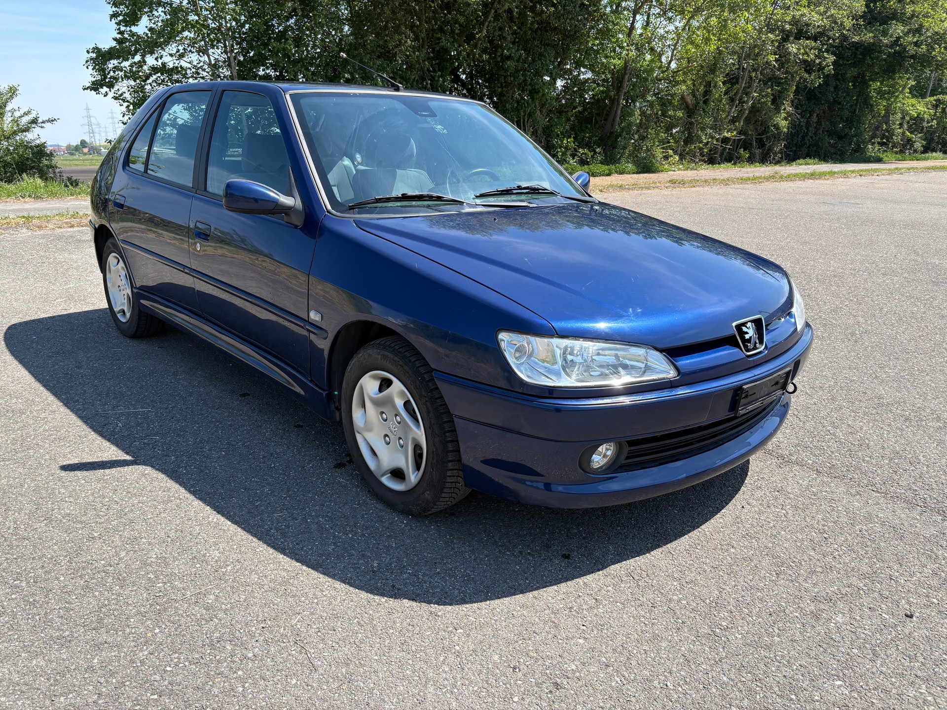 PEUGEOT 306 1.8 16V XT-image-1
