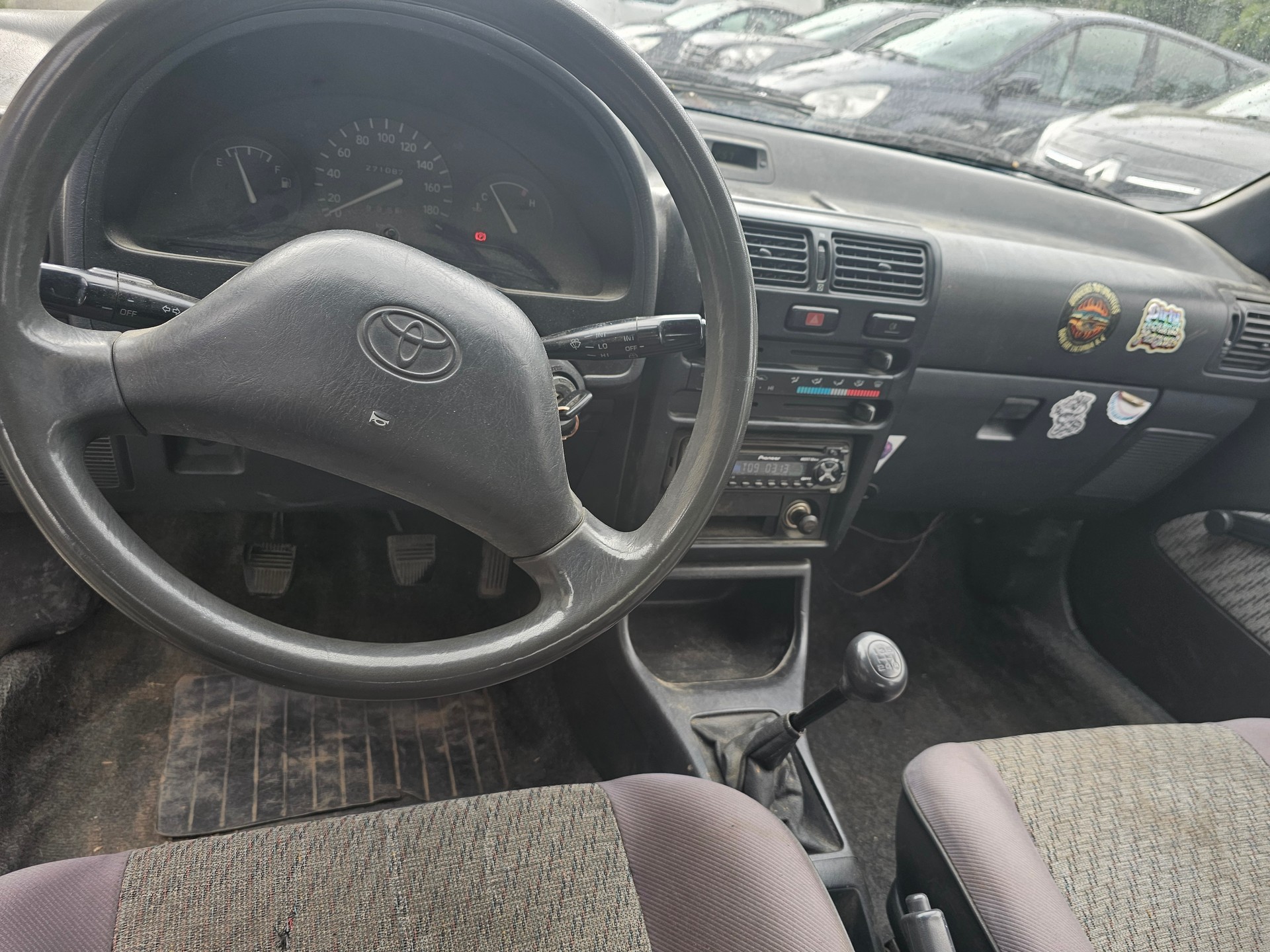 TOYOTA Starlet 1.3 XLi-image-5