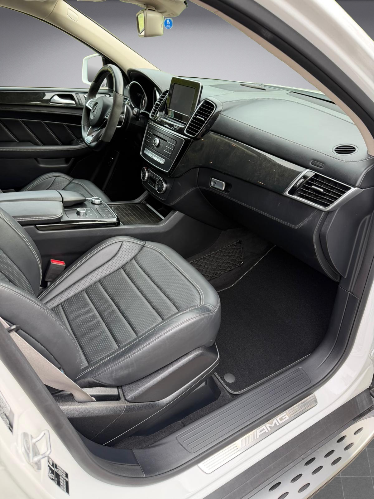 MERCEDES-BENZ GLE Coupé 63 S AMG 4Matic Speedshift * 23 Zoll * AMG Driver's Package *-image-13