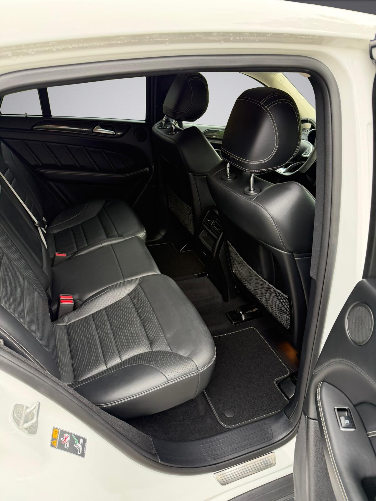 MERCEDES-BENZ GLE Coupé 63 S AMG 4Matic Speedshift * 23 Zoll * AMG Driver's Package *-image-11