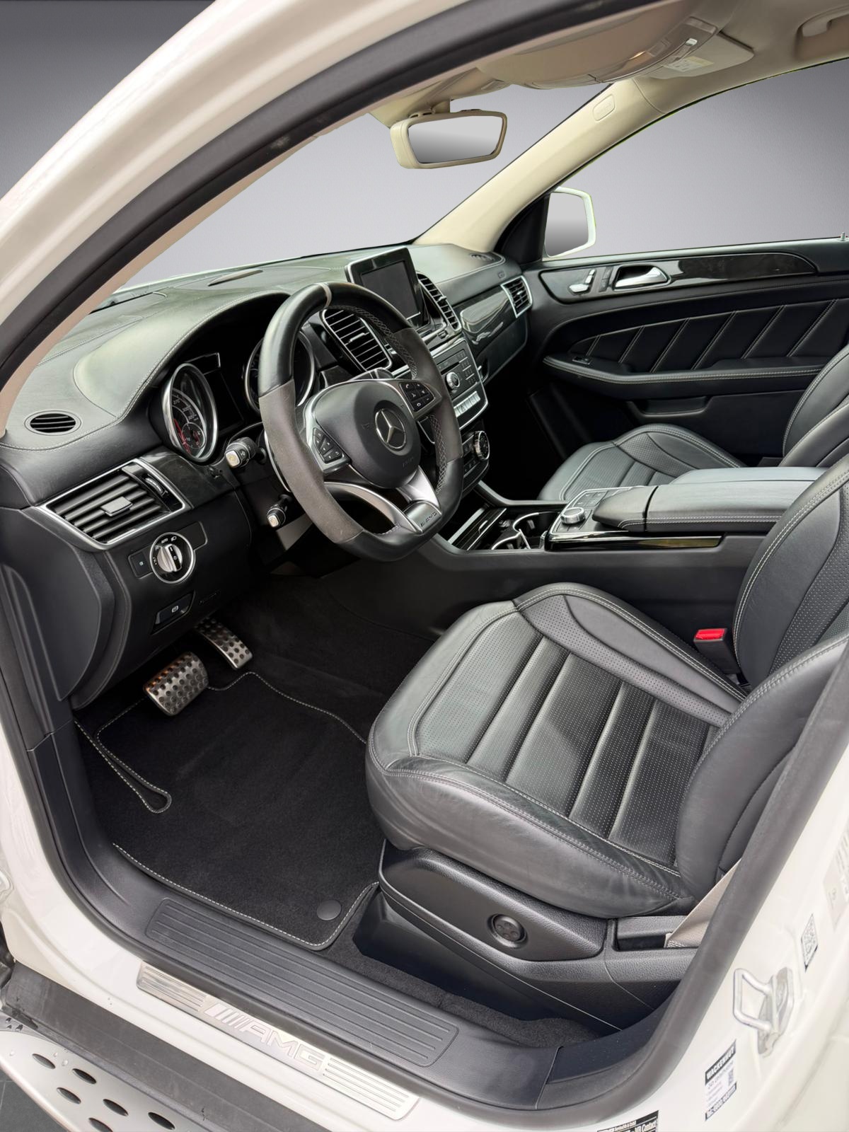 MERCEDES-BENZ GLE Coupé 63 S AMG 4Matic Speedshift * 23 Zoll * AMG Driver's Package *-image-8