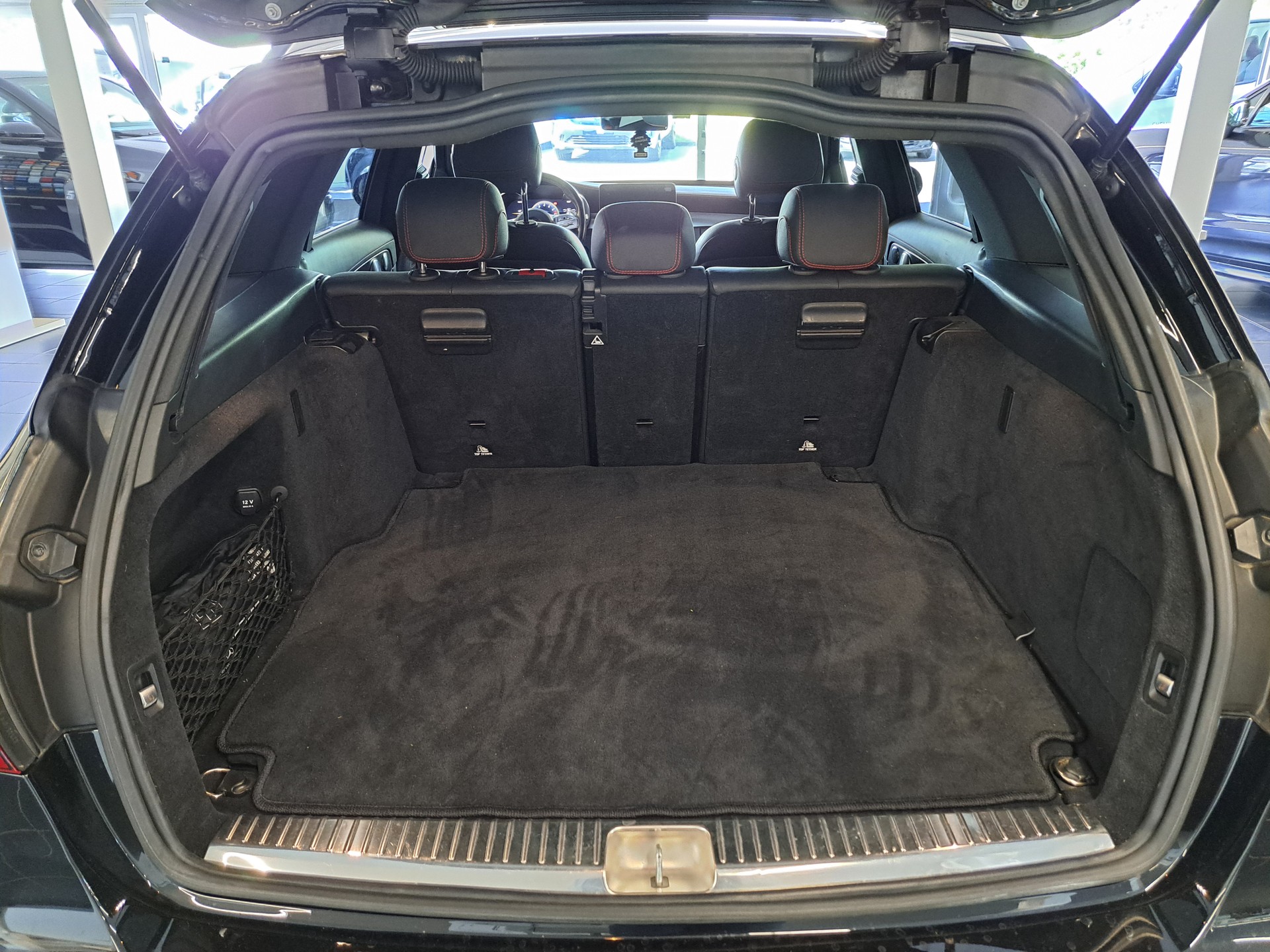MERCEDES-BENZ C 43 AMG 4Matic 9G-Tronic-image-3