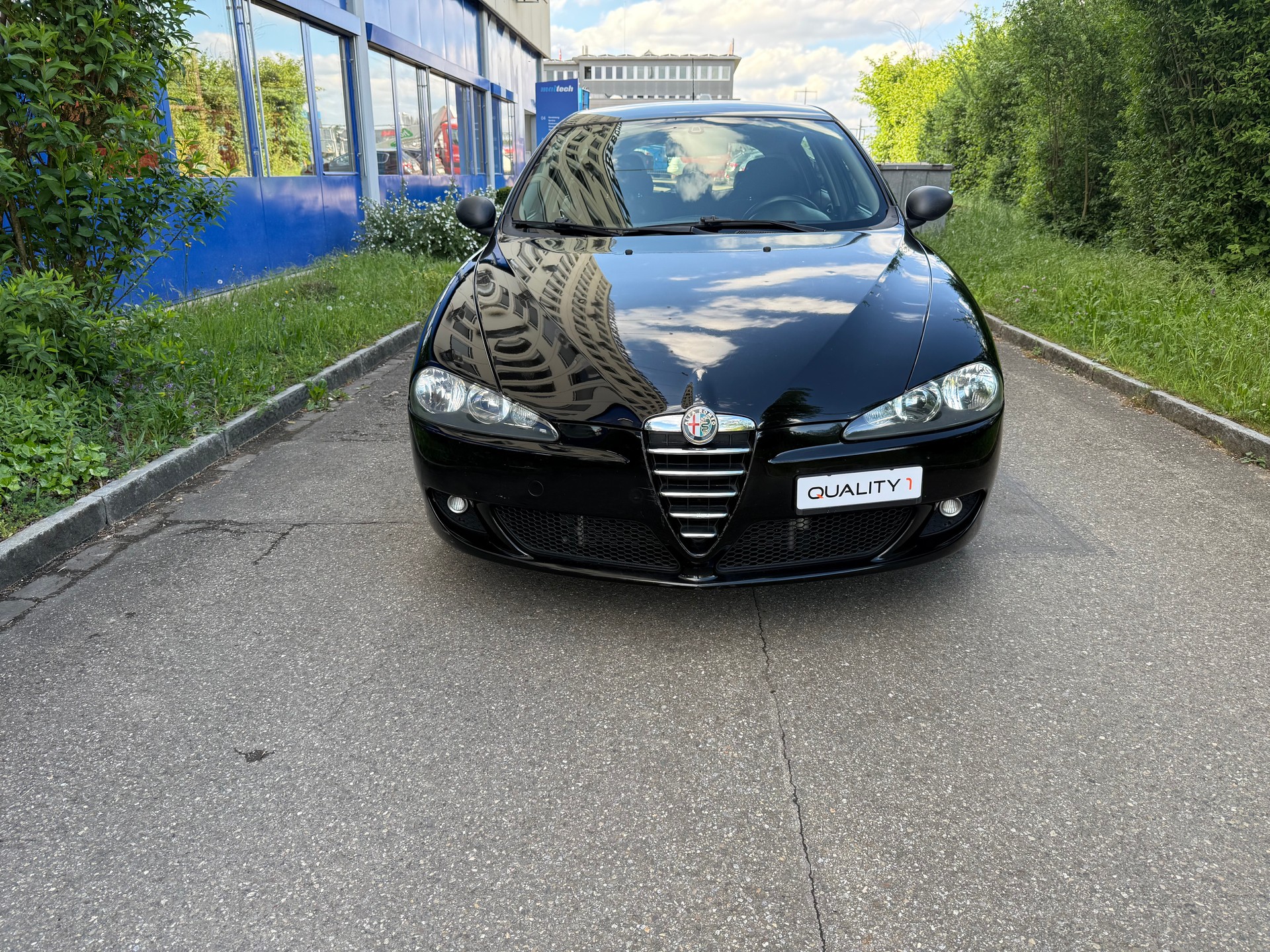 ALFA ROMEO 147 1.6 TS 16V Distinctive-image-1