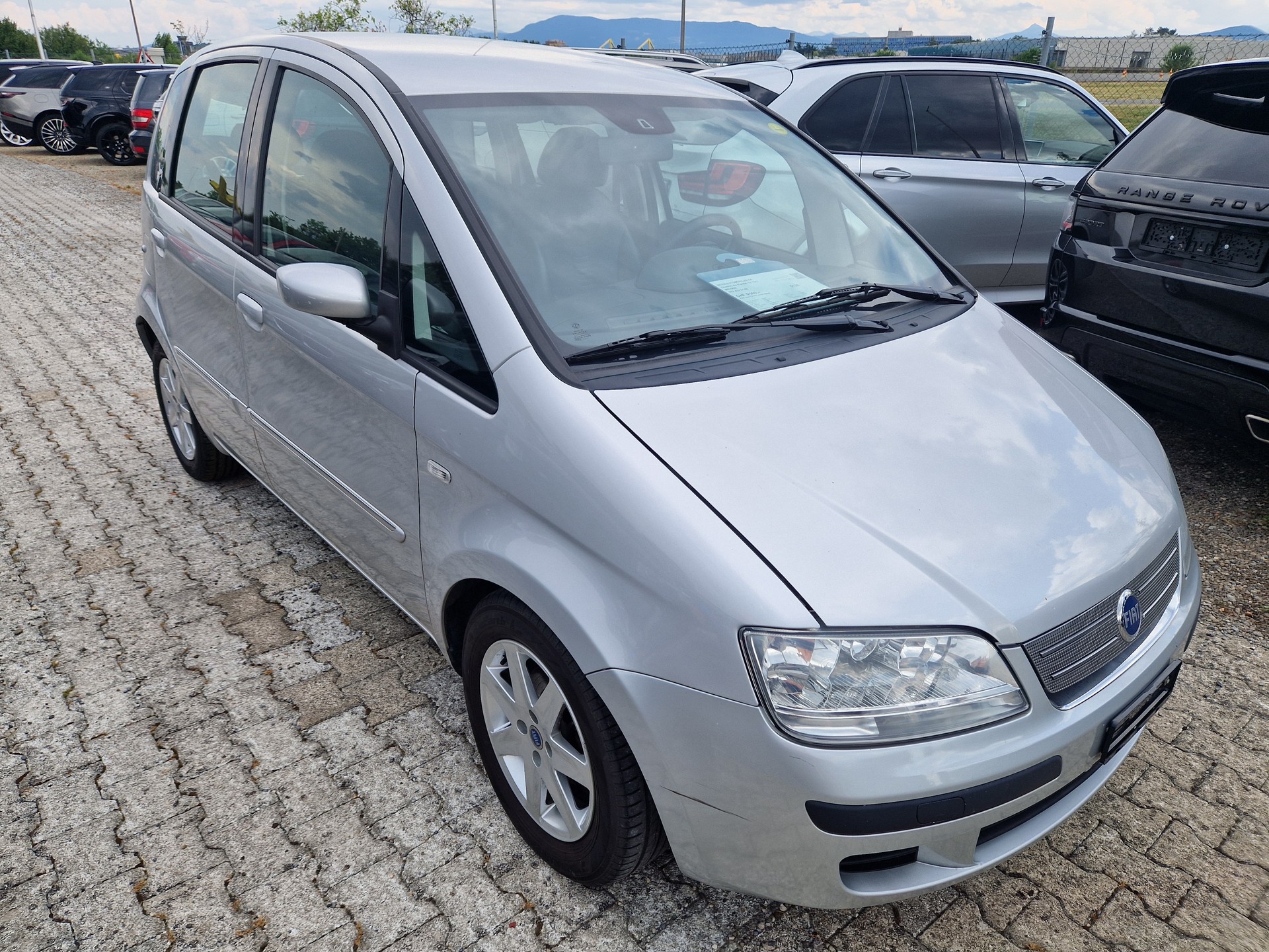 FIAT Idea 1.4 16V automatique-image-1