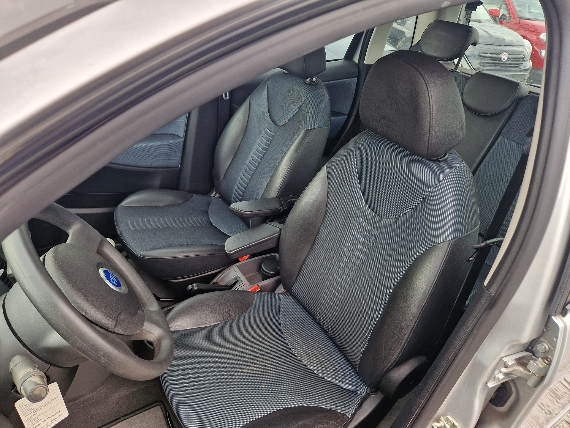 FIAT Idea 1.4 16V automatique-image-7