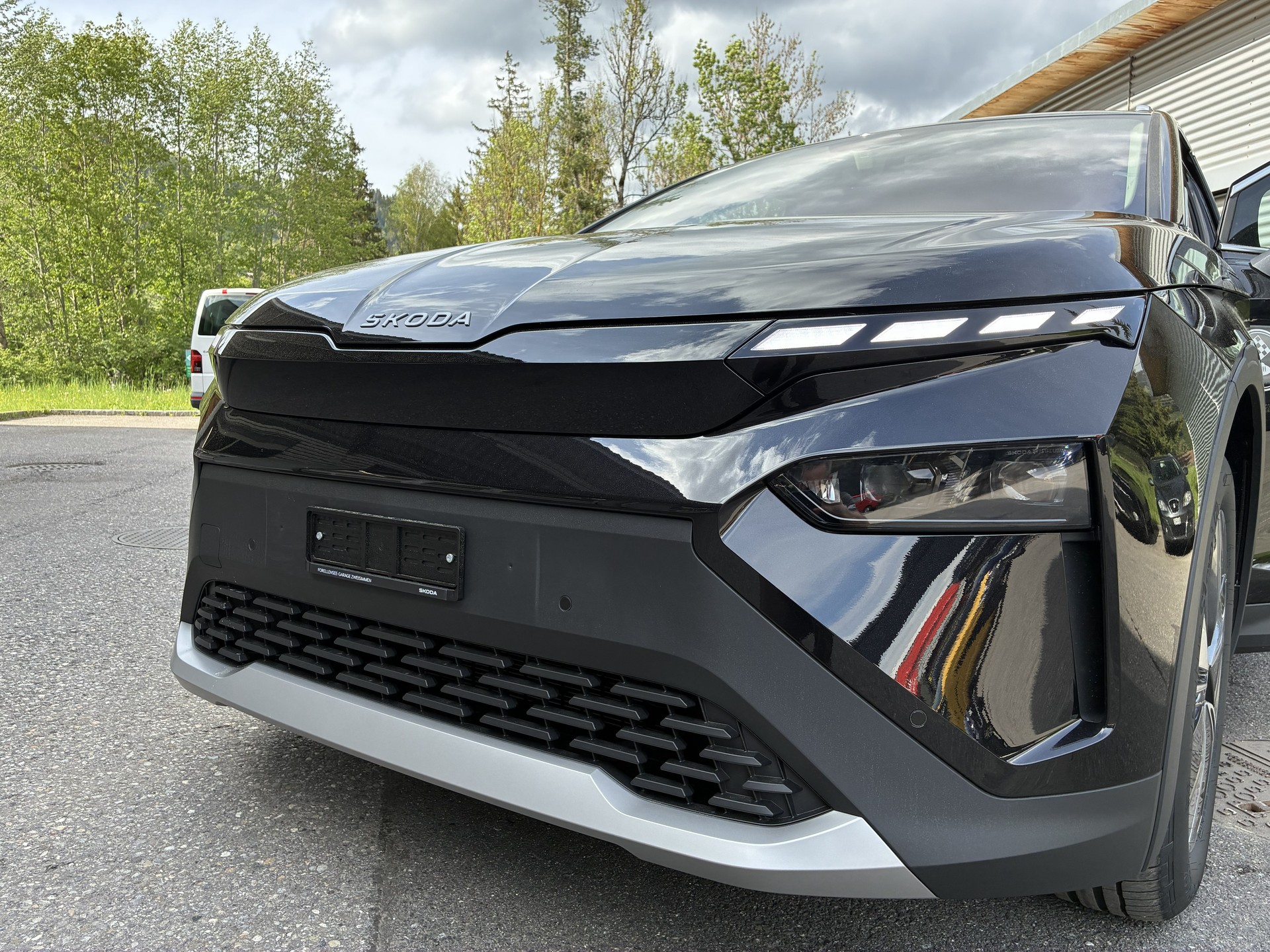 SKODA Elroq 85x-image-3