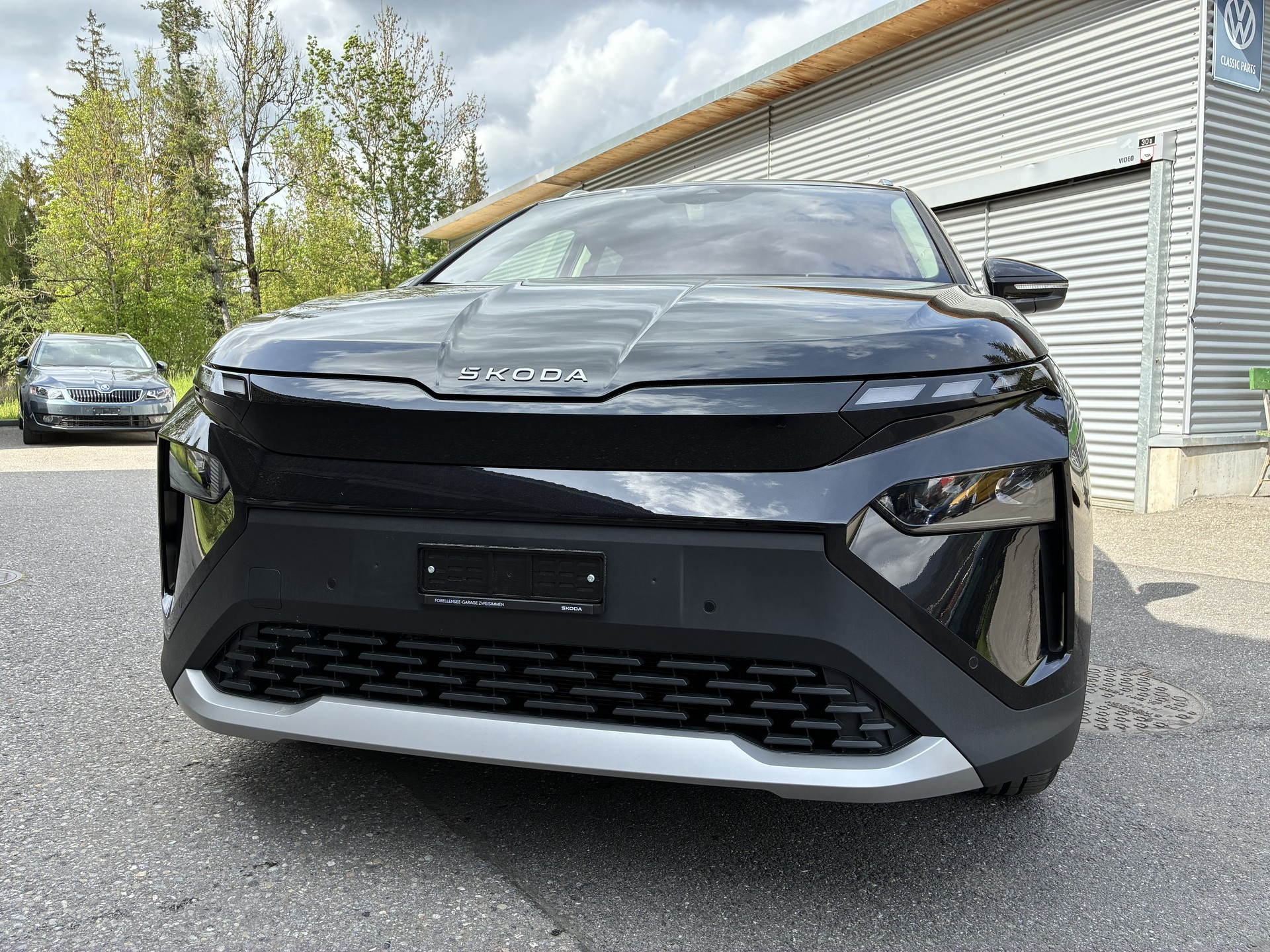 SKODA Elroq 85x-image-2