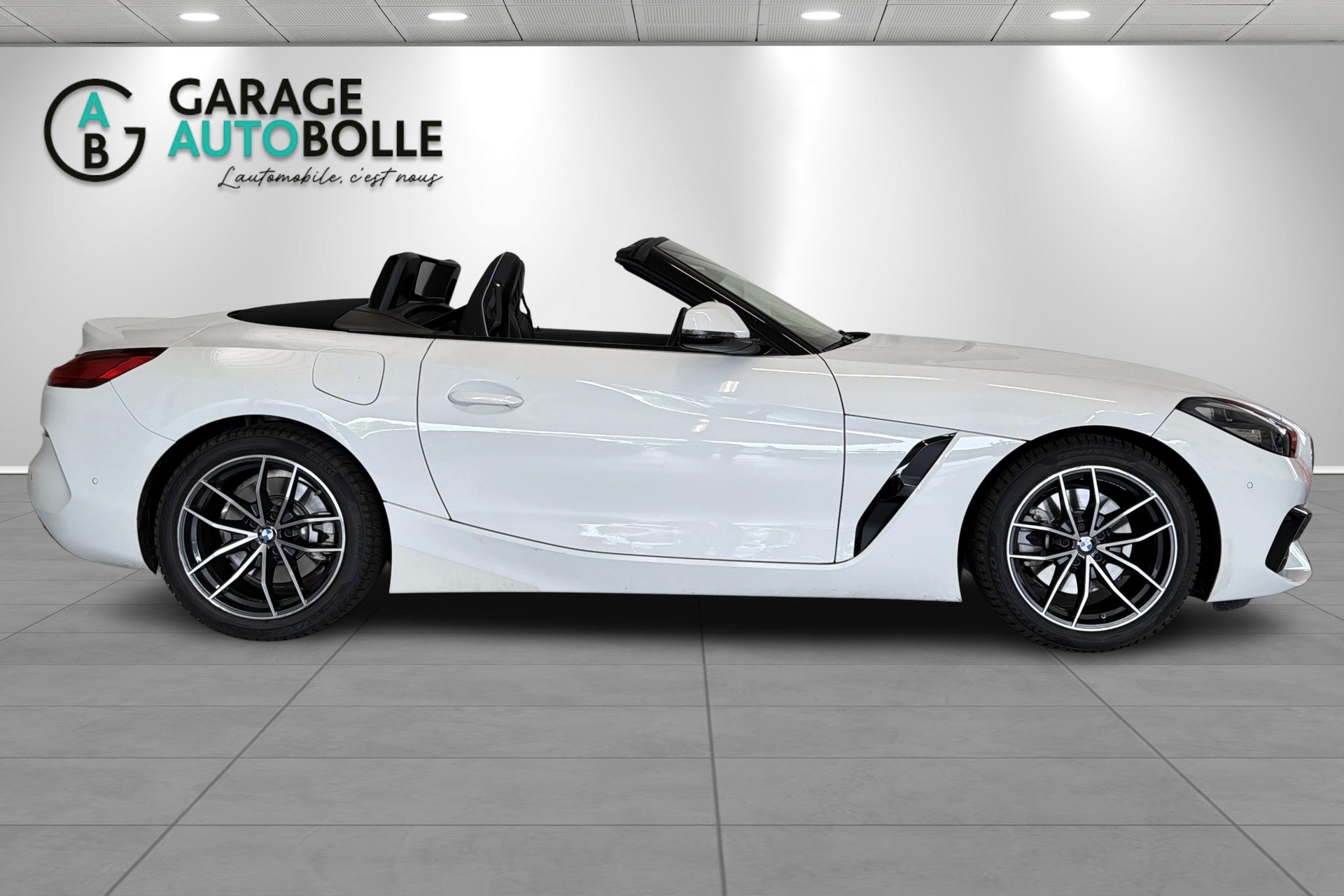 BMW Z4 sDrive 20i Sport Line Steptronic-showroom-element-2
