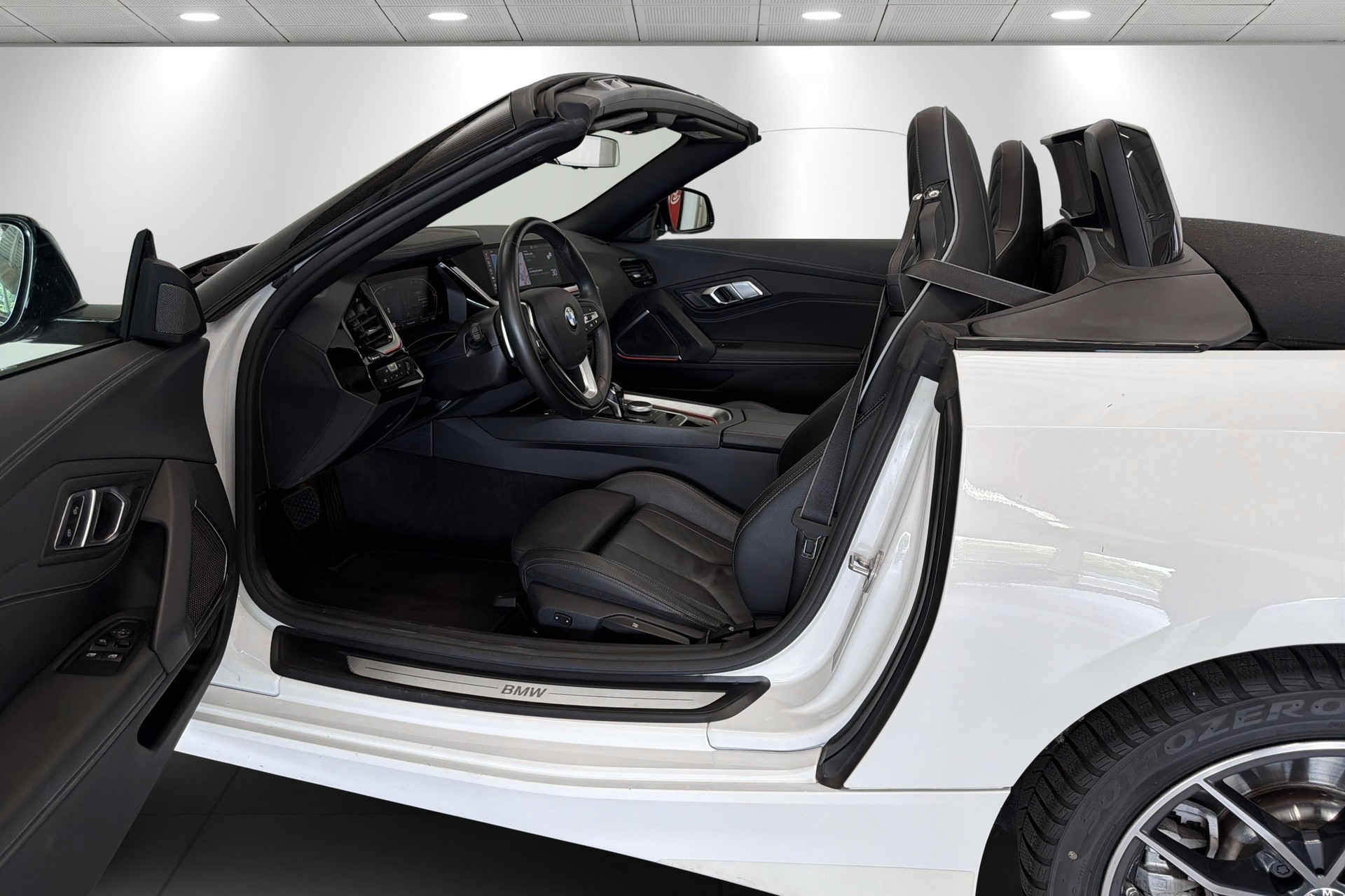 BMW Z4 sDrive 20i Sport Line Steptronic-image-20