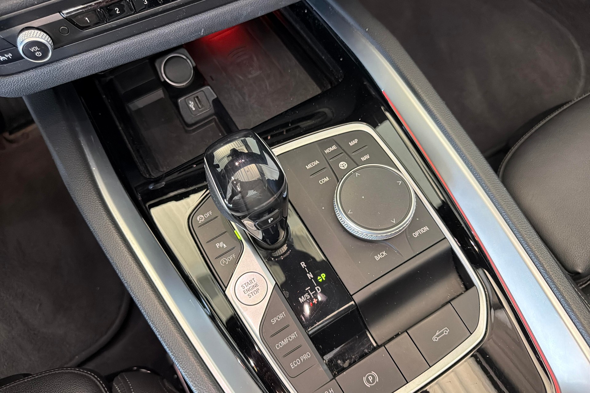 BMW Z4 sDrive 20i Sport Line Steptronic-image-14
