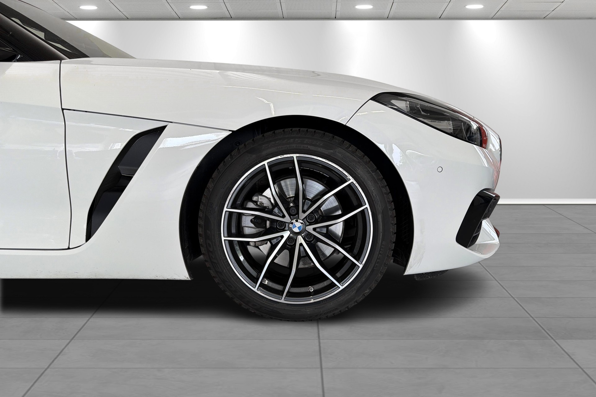 BMW Z4 sDrive 20i Sport Line Steptronic-showroom-element-3