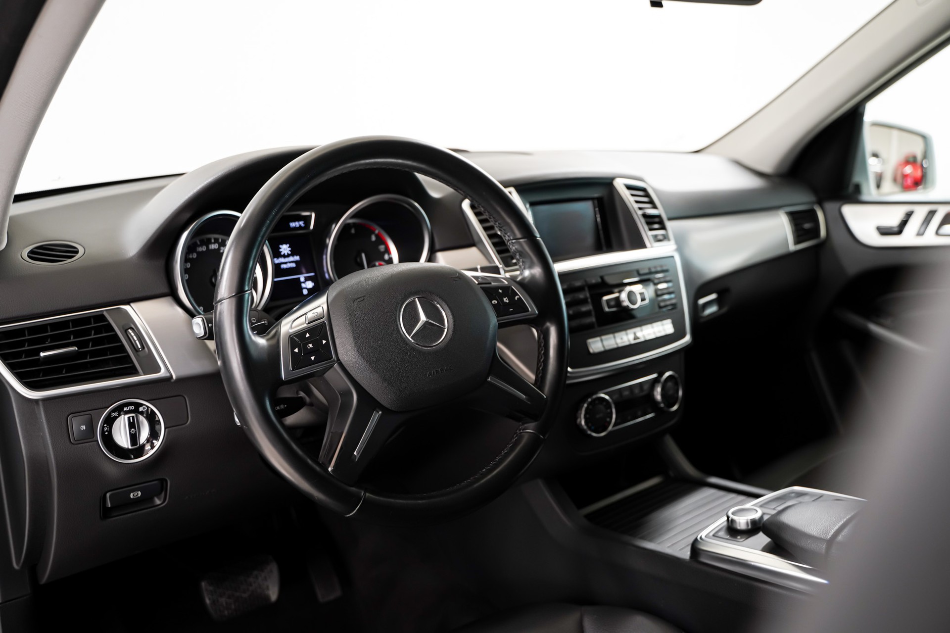 MERCEDES-BENZ ML 250 BlueTEC 4Matic 7G-Tronic-image-10