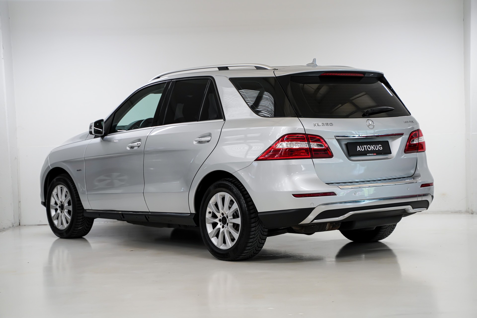 MERCEDES-BENZ ML 250 BlueTEC 4Matic 7G-Tronic-image-4