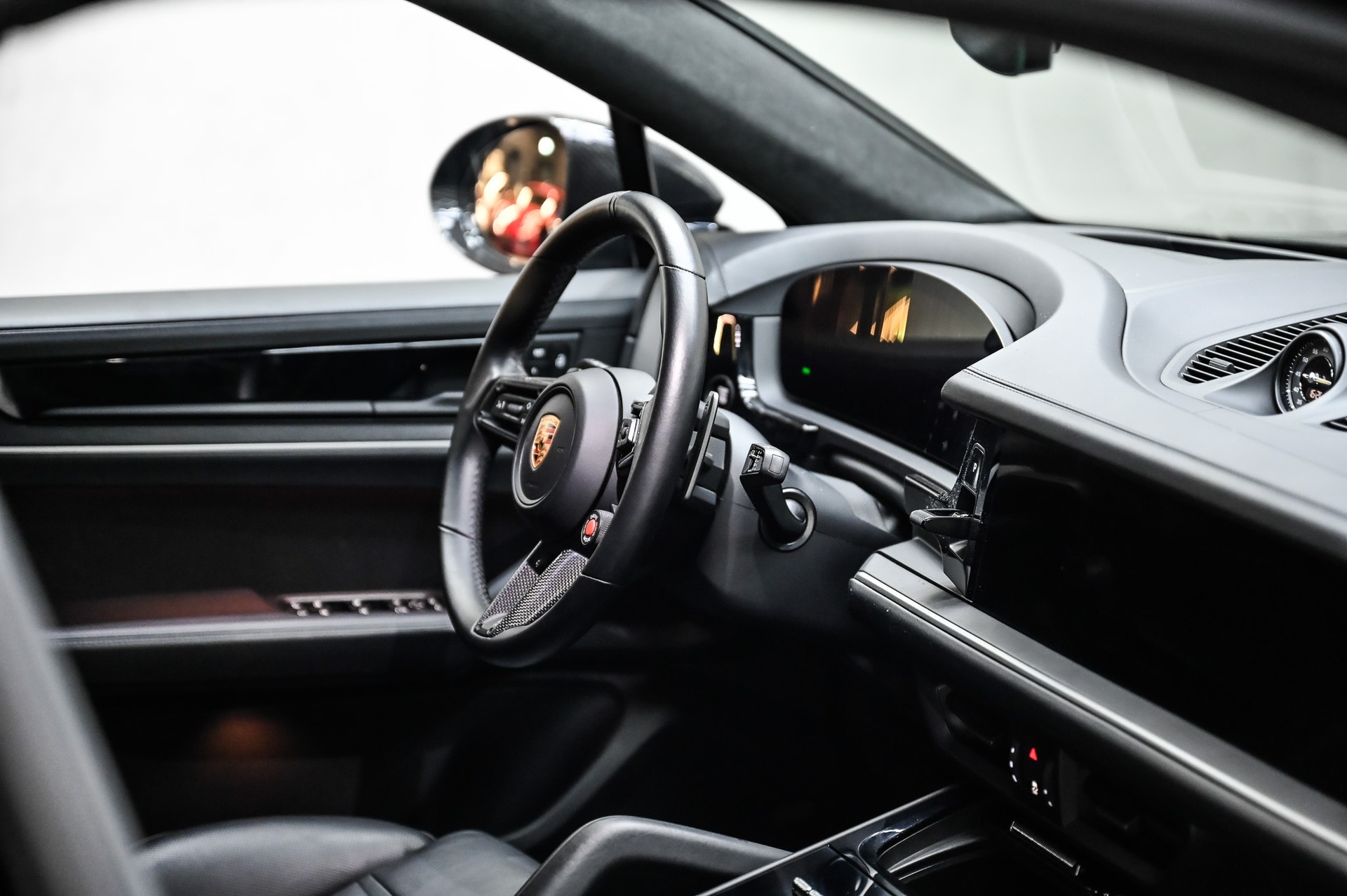 PORSCHE Cayenne Turbo E-Hybrid Coupé mit GT-Paket-image-27