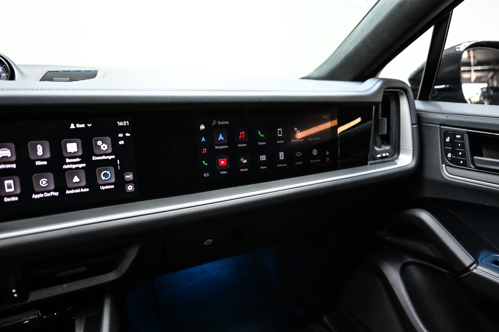 PORSCHE Cayenne Turbo E-Hybrid Coupé mit GT-Paket-image-34