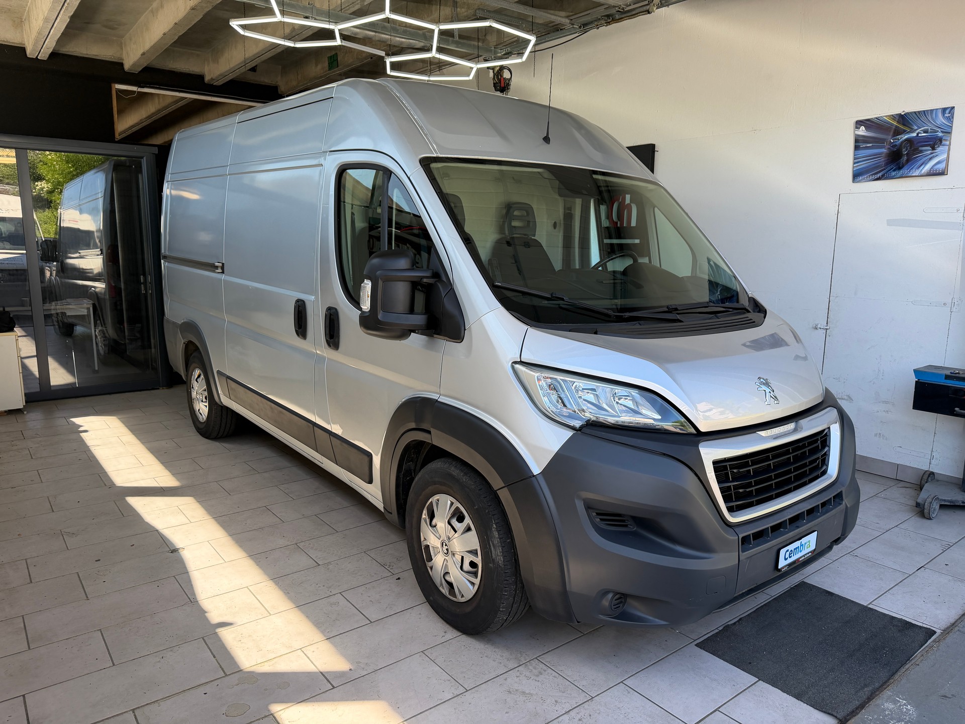 PEUGEOT Boxer 2.2 HDI 435 Active L2H2