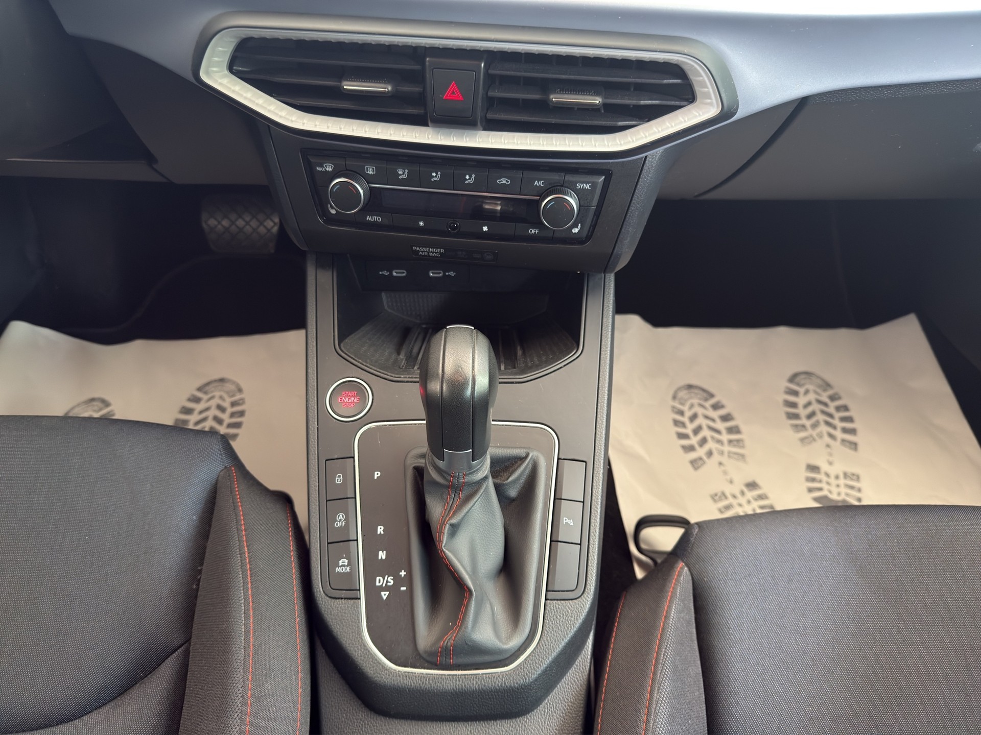 SEAT Ibiza 1.5 EcoTSI FR DSG-image-10
