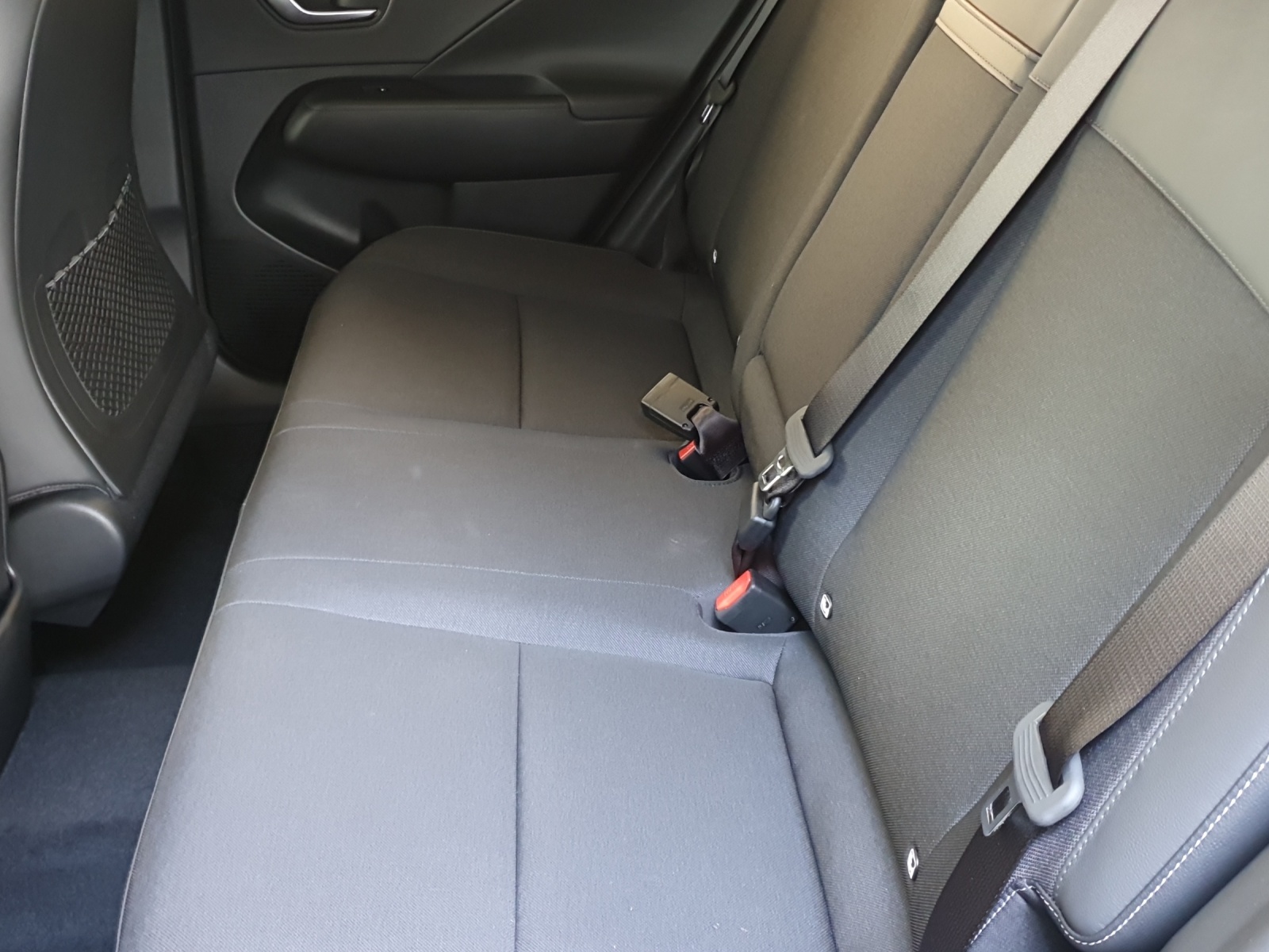 HYUNDAI Kona 1.6 GDi Hybrid Amplia-image-6