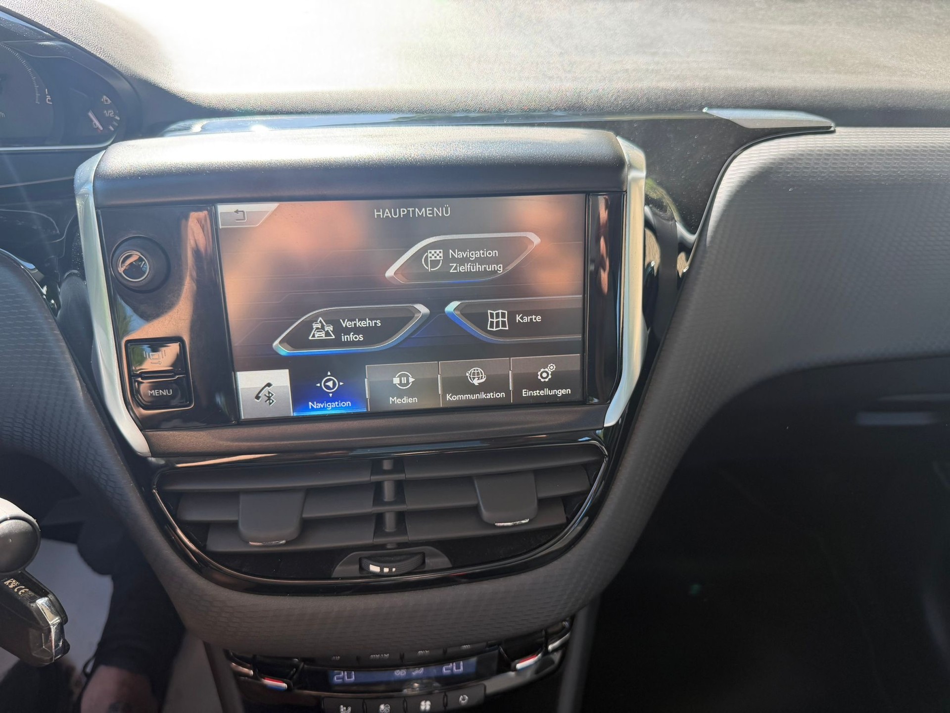 PEUGEOT 2008 1.6 VTI Allure Automatic-image-11