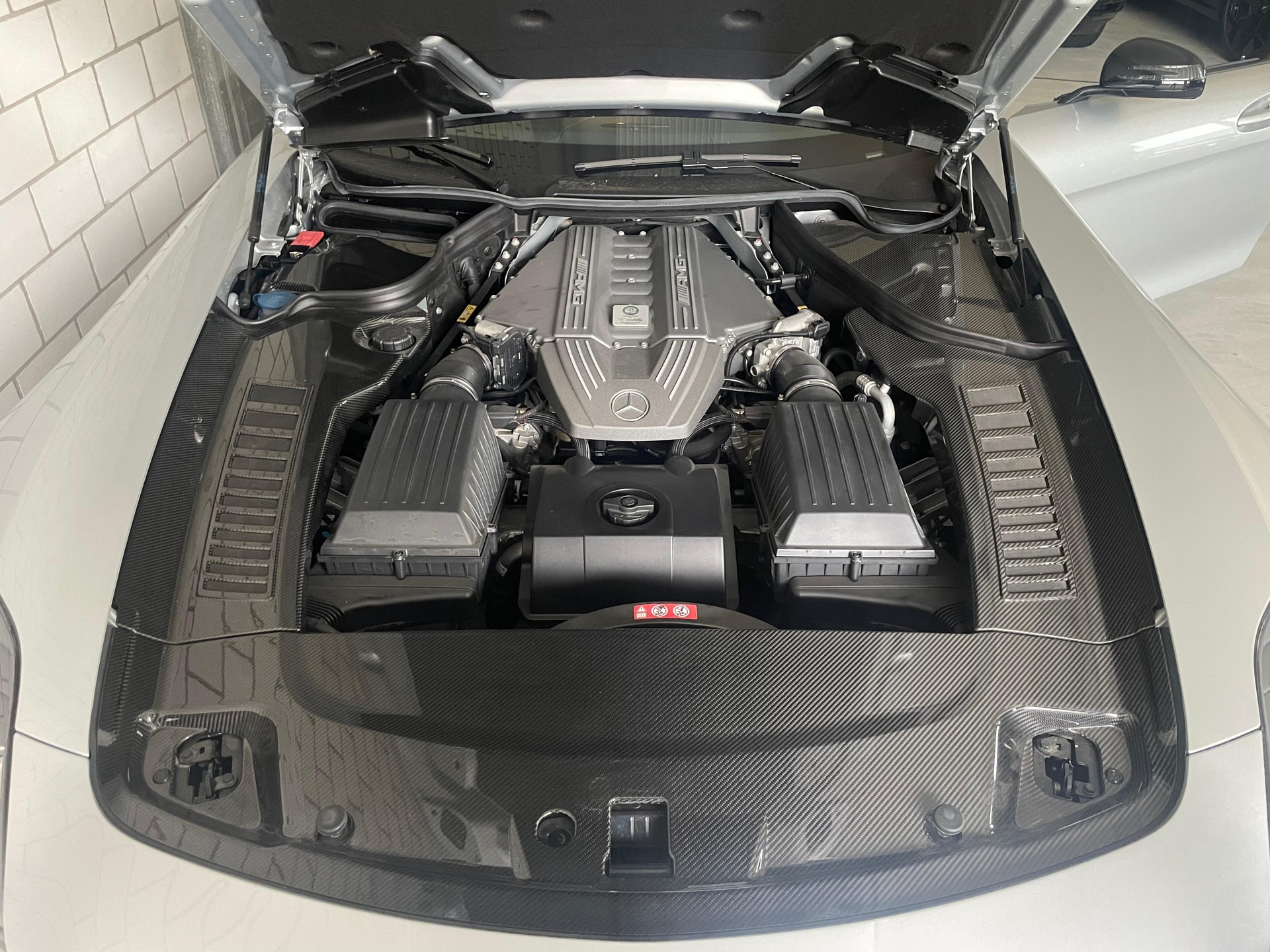 MERCEDES-BENZ SLS 63 AMG GT Roadster Speedshift-showroom-element-2