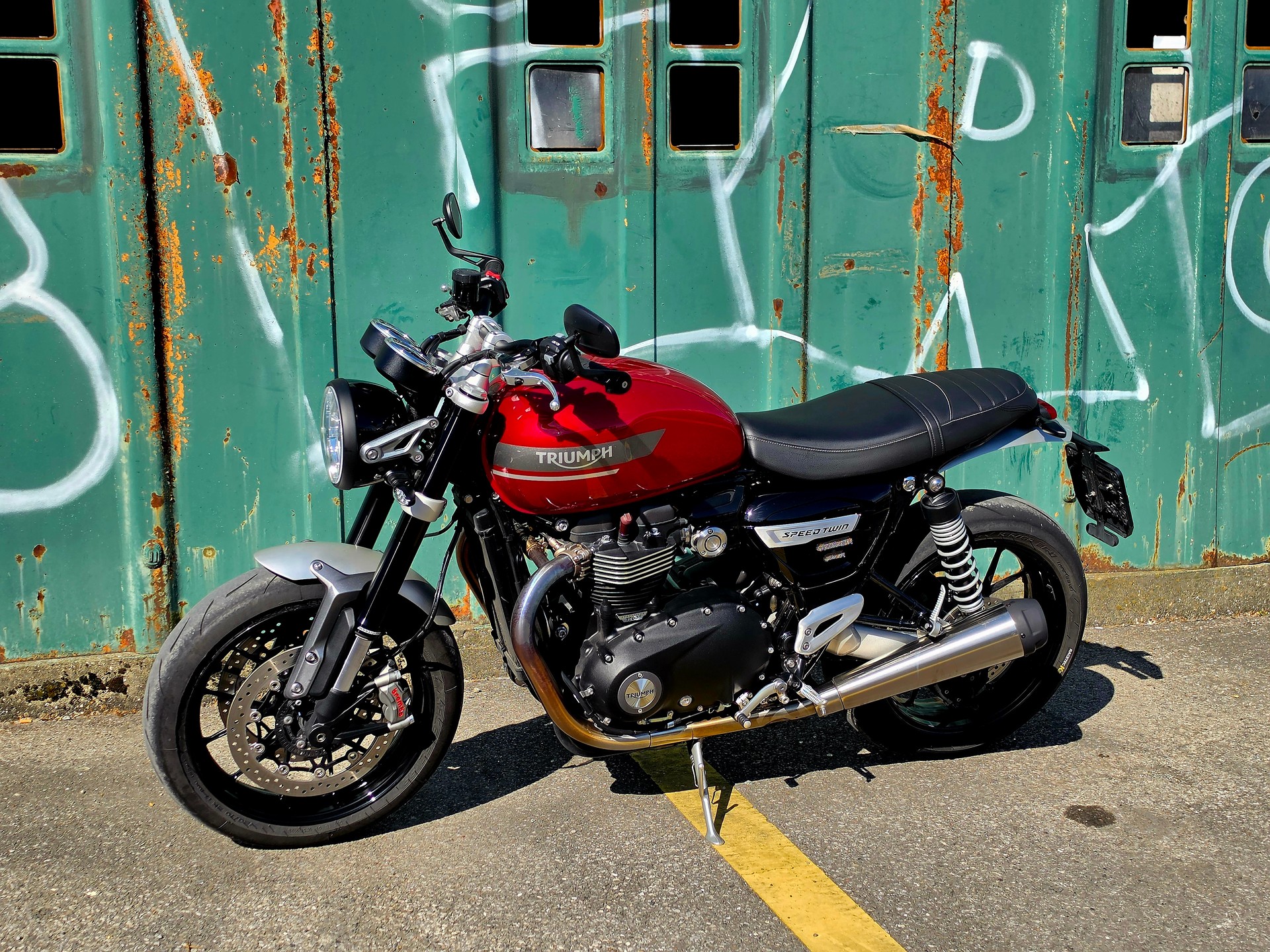 TRIUMPH Speed Twin 1200-image-3