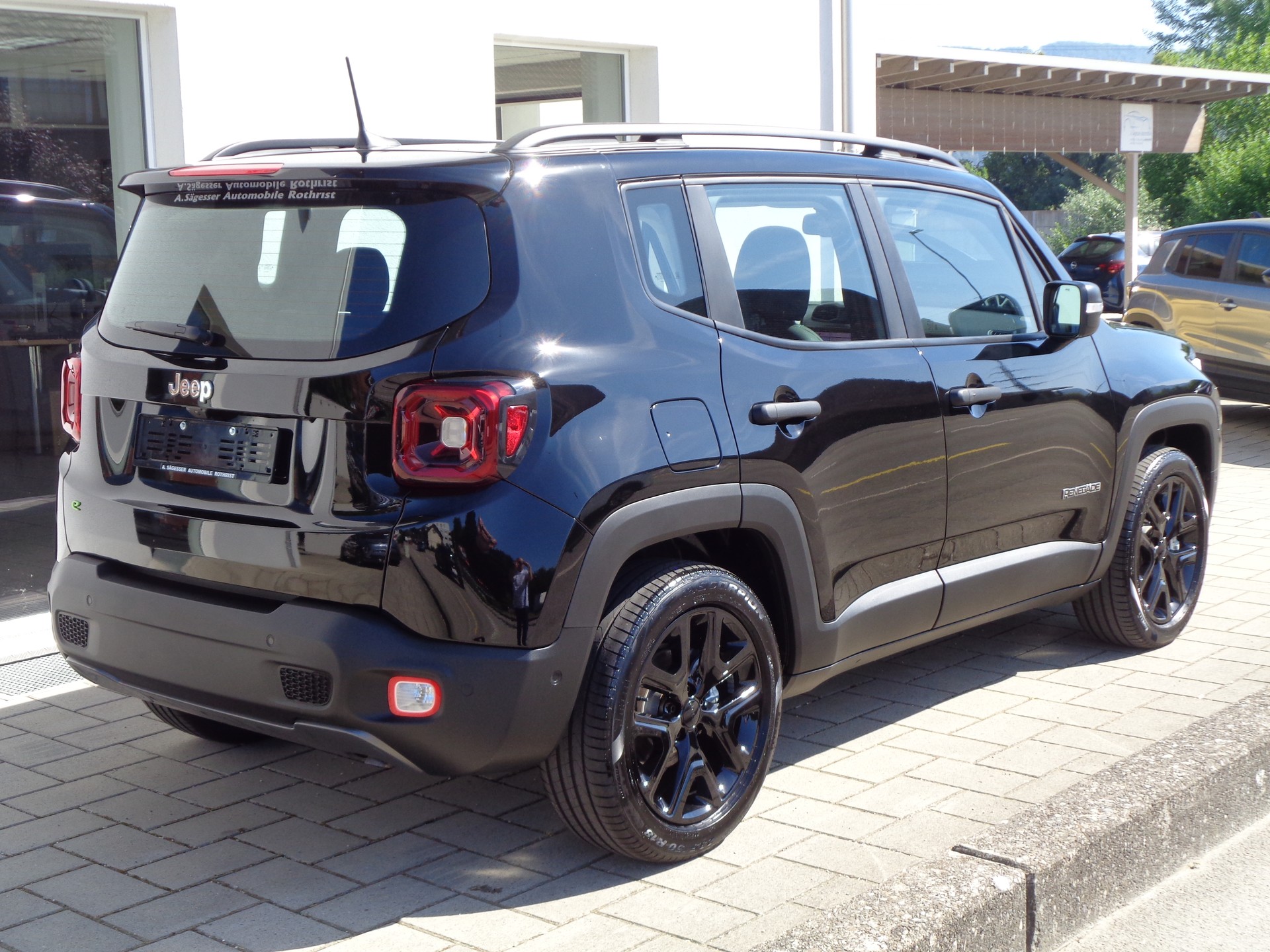 JEEP Renegade 1.5 MHEV Summit Sky-showroom-element-1
