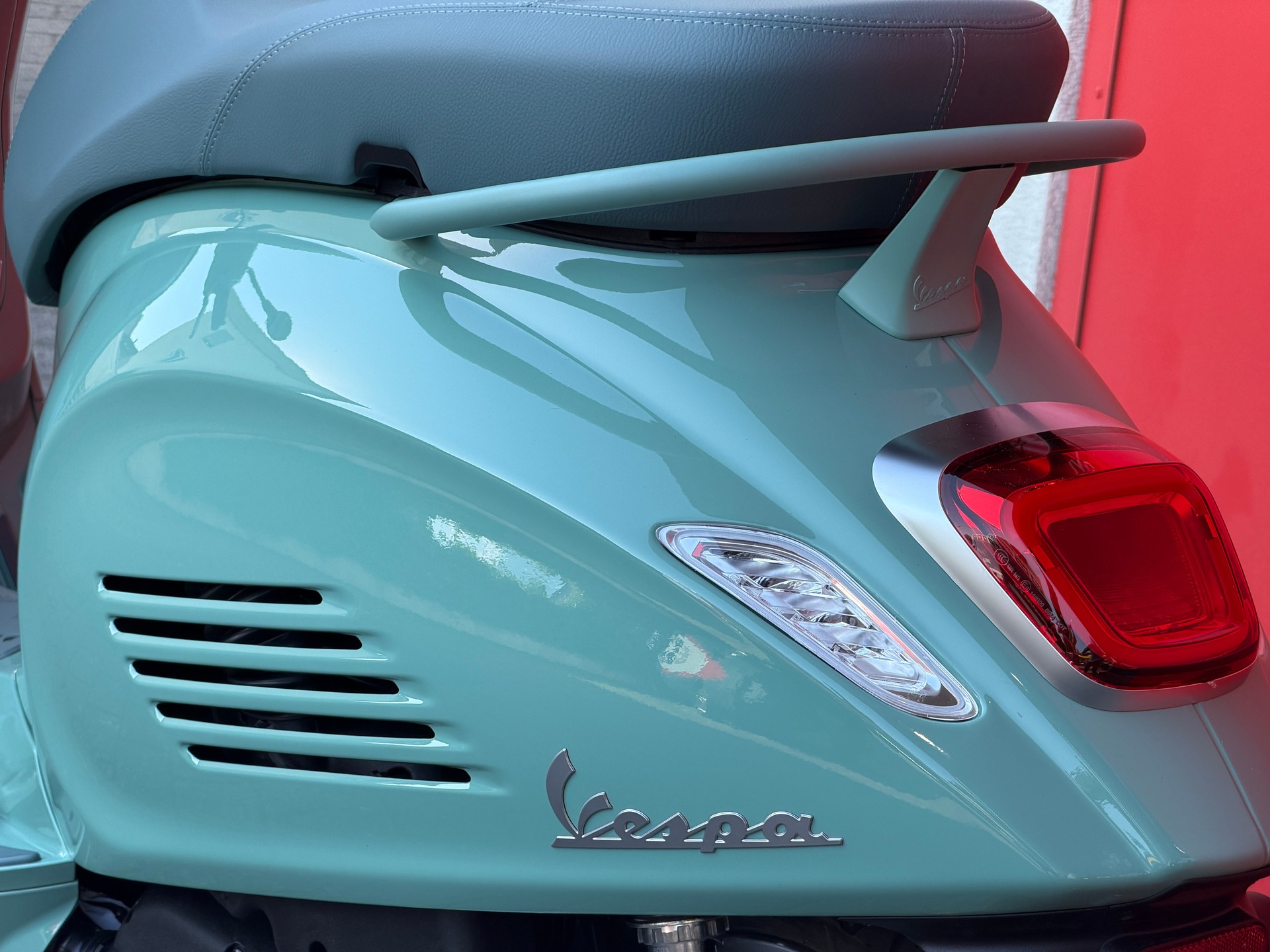 PIAGGIO Vespa Primavera 125 80th ABS E5+-image-12