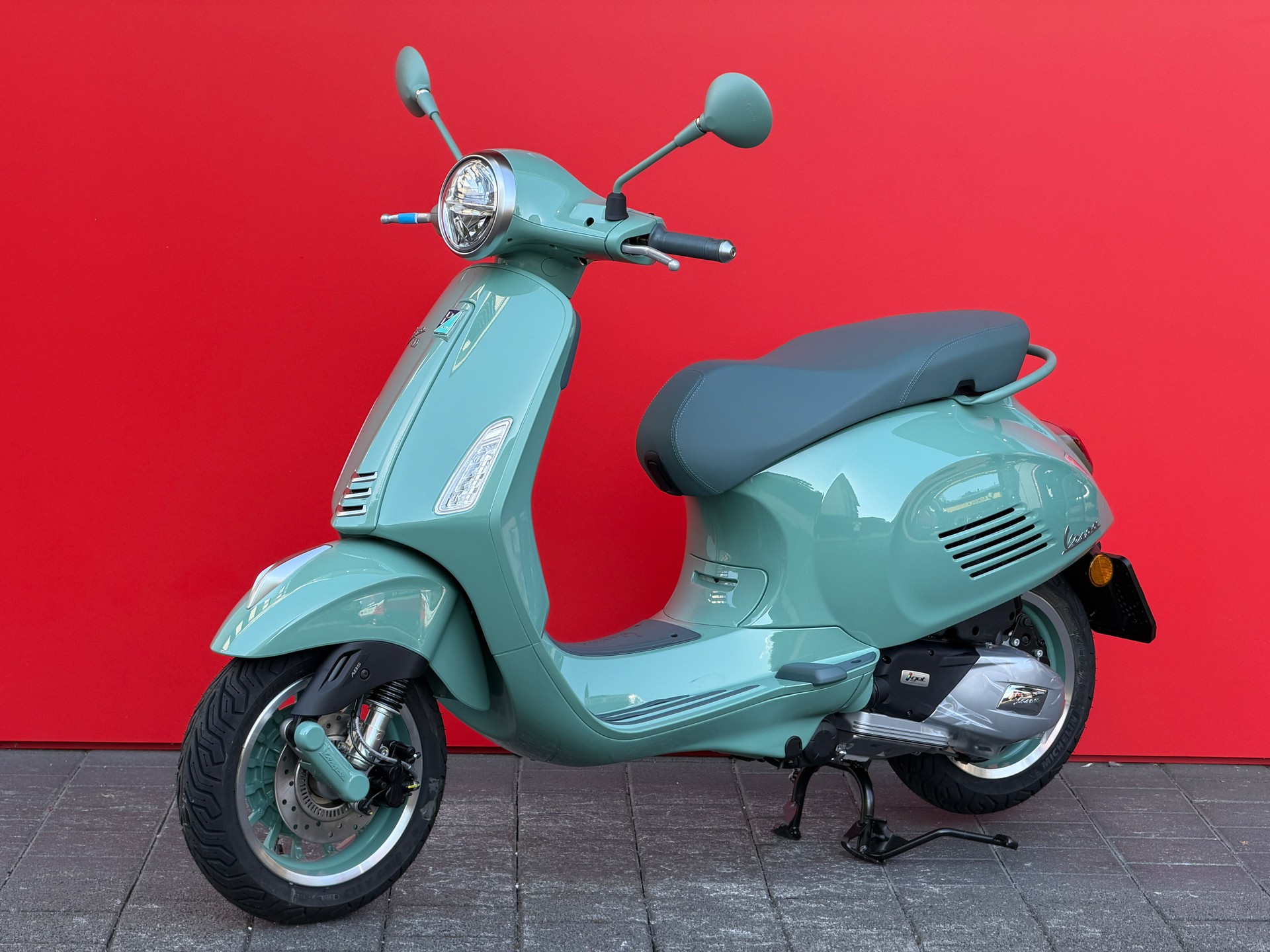 PIAGGIO Vespa Primavera 125 80th ABS E5+-image-7