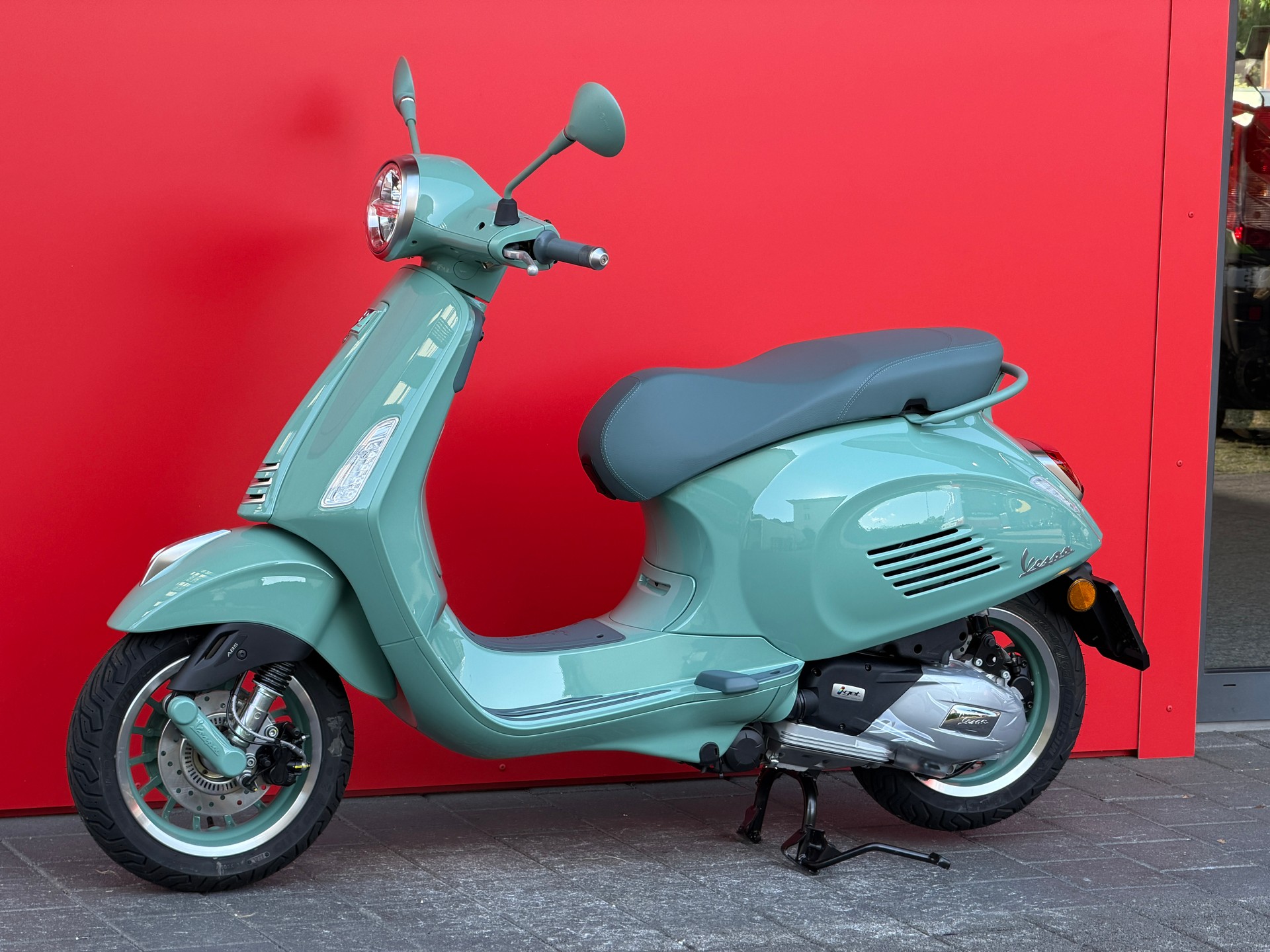 PIAGGIO Vespa Primavera 125 80th ABS E5+-image-13