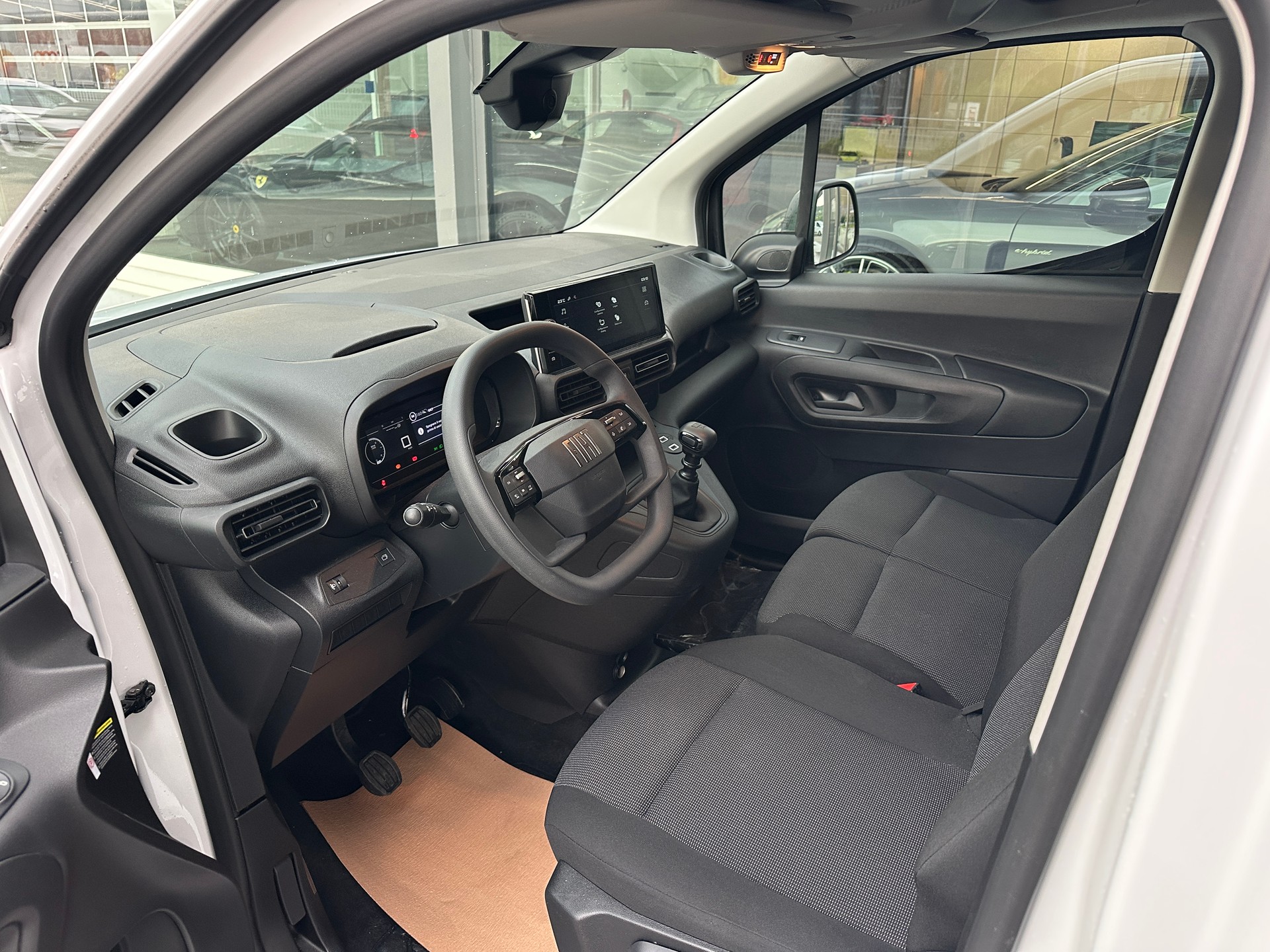 FIAT Doblo 1.5 BlueHDi L2 820 kg-showroom-element-1