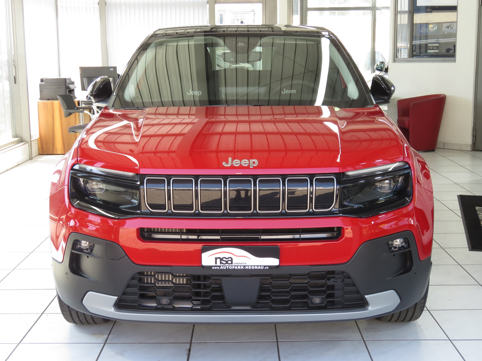JEEP Avenger 1.2 Turbo MHEV Summit Sky Automat-showroom-element-1
