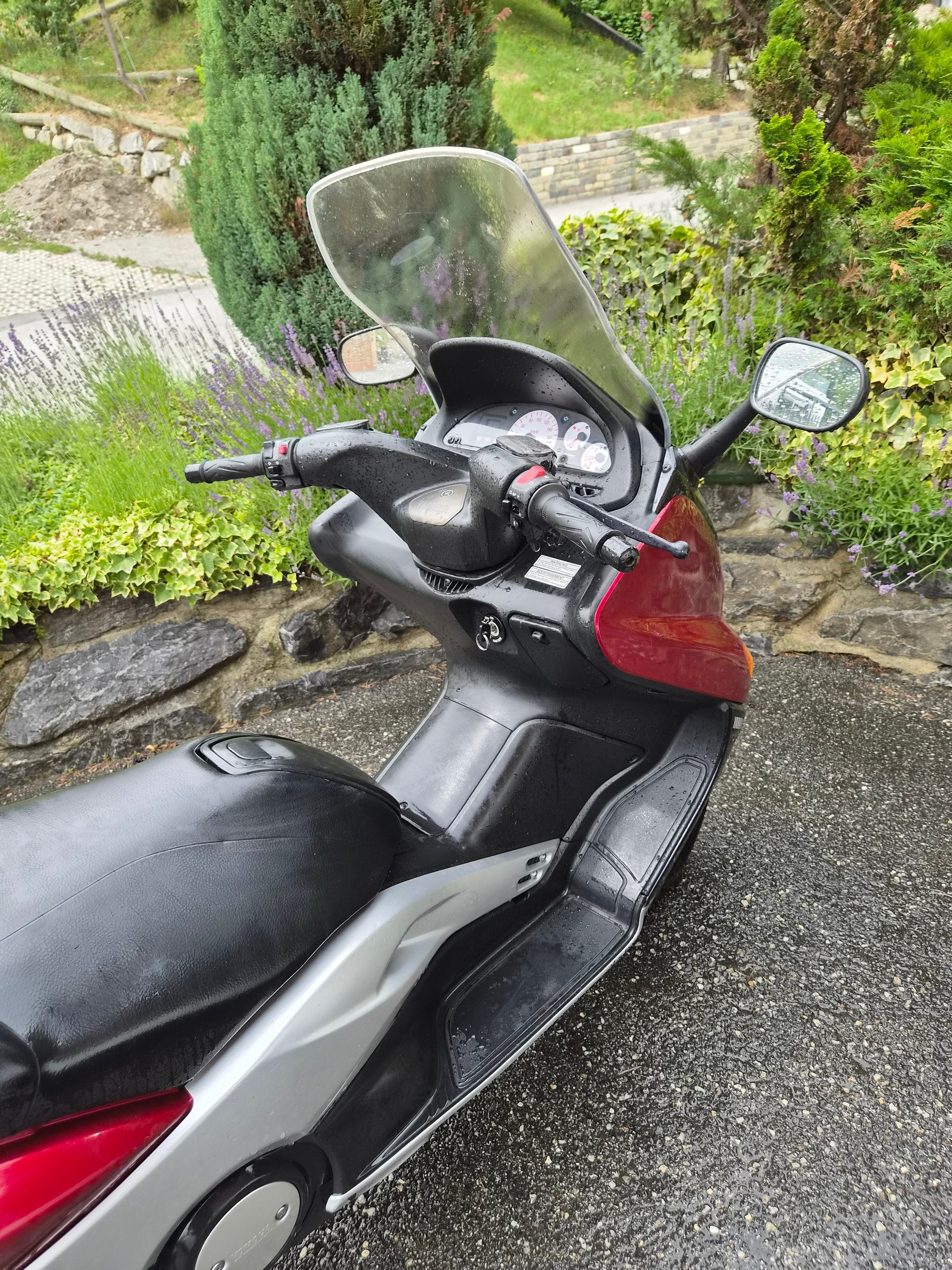 YAMAHA T-MAX XP 500-image-1
