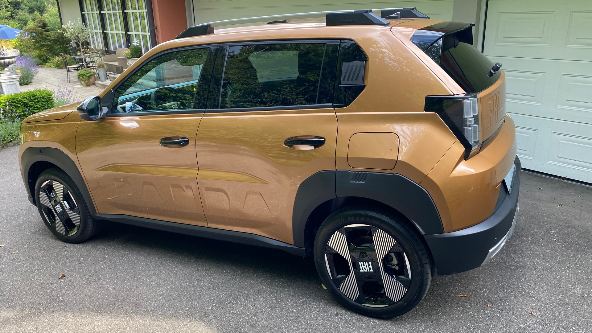 FIAT Grande Panda Elektro La Prima-image-3