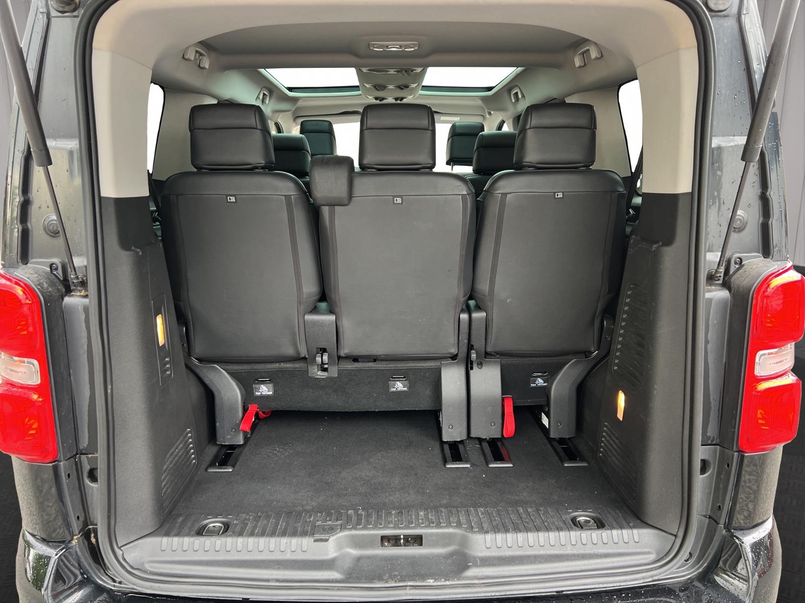 PEUGEOT Traveller Standard 2.0 BlueHDi 180 Allure S/S-image-12