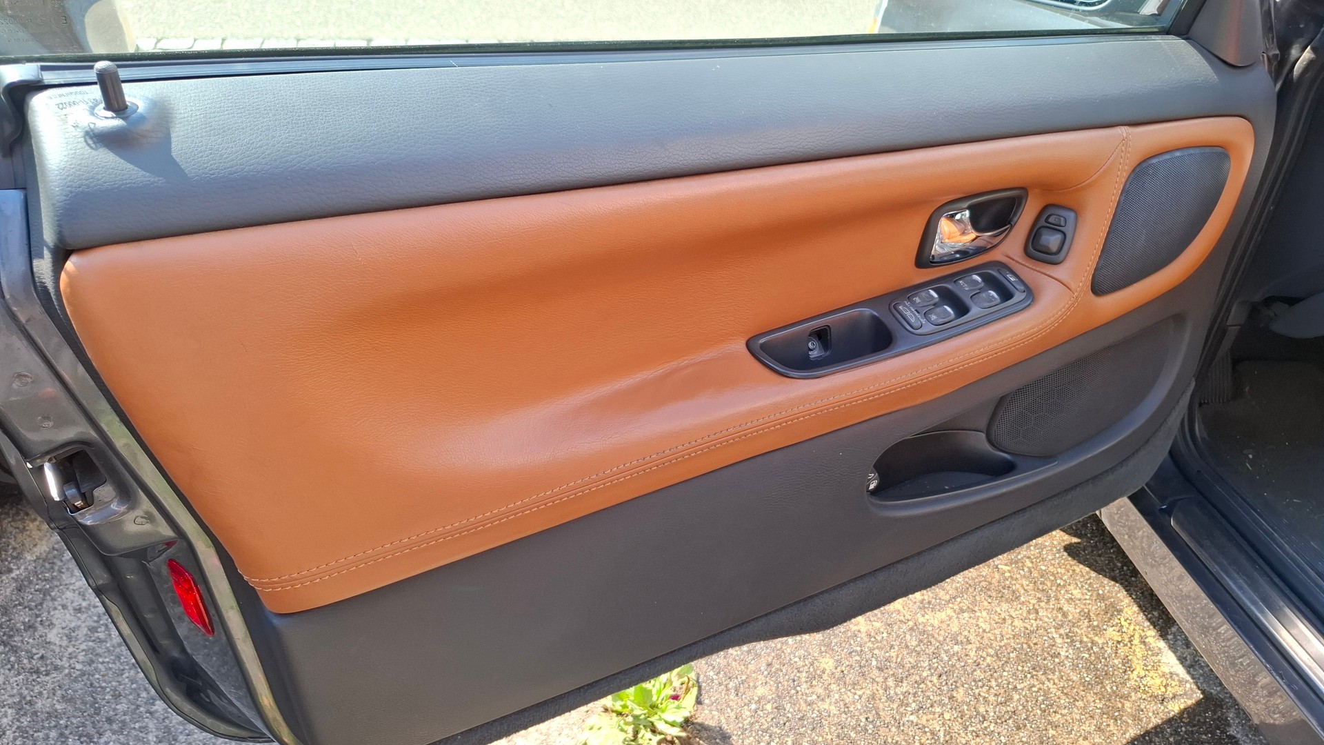 VOLVO C70-image-11