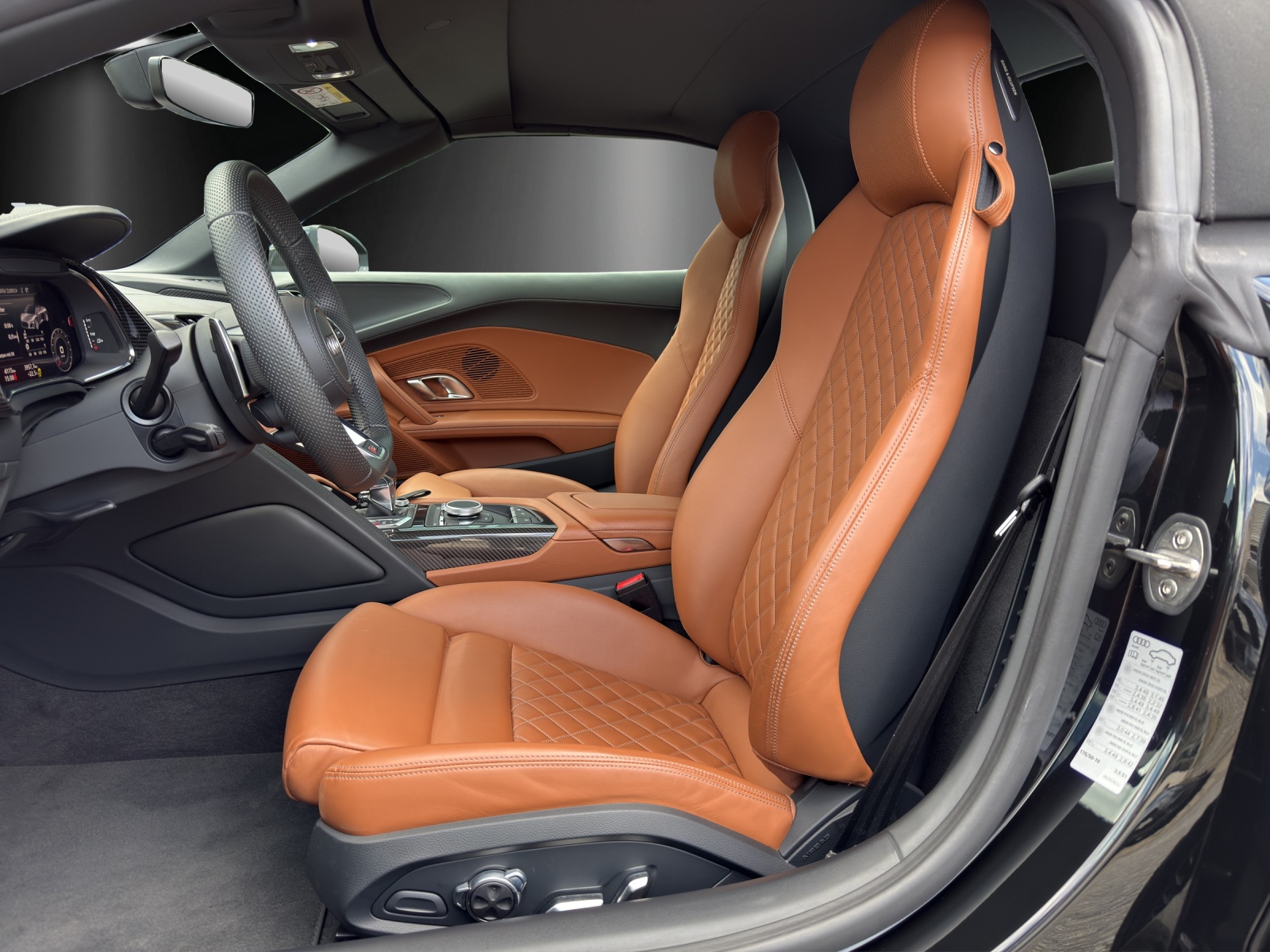 AUDI R8 Spyder performance S-Tronic-image-8