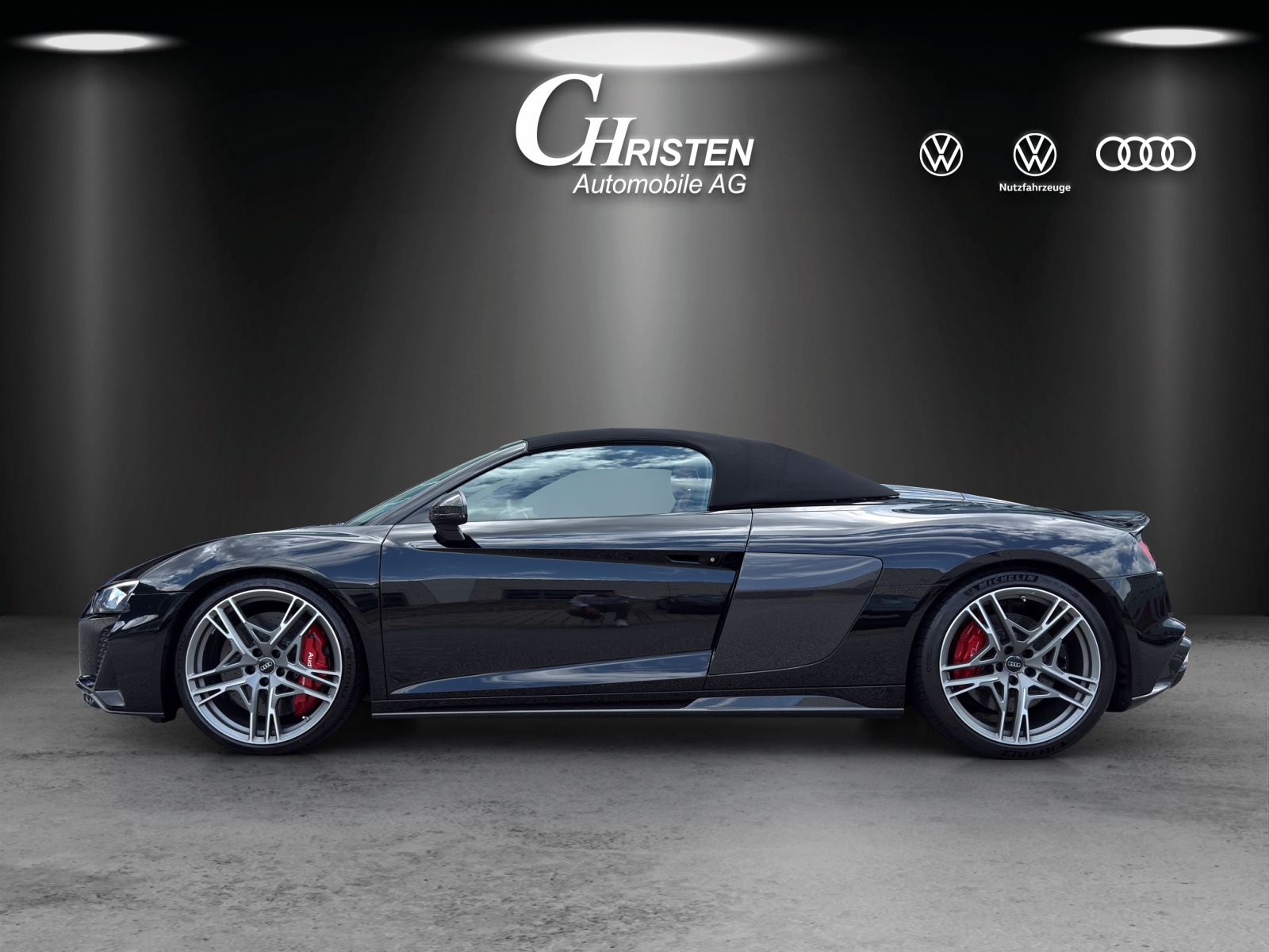 AUDI R8 Spyder performance S-Tronic-showroom-element-1